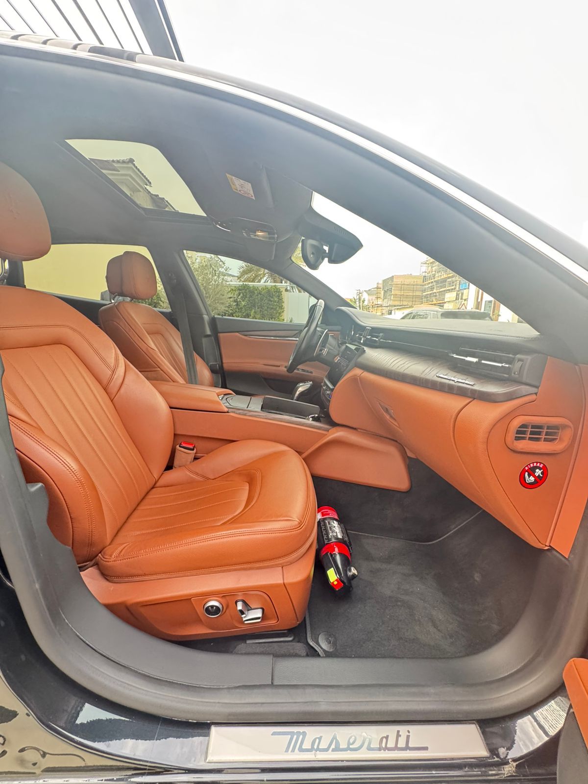 Nero Maserati Quattroporte GT 2023