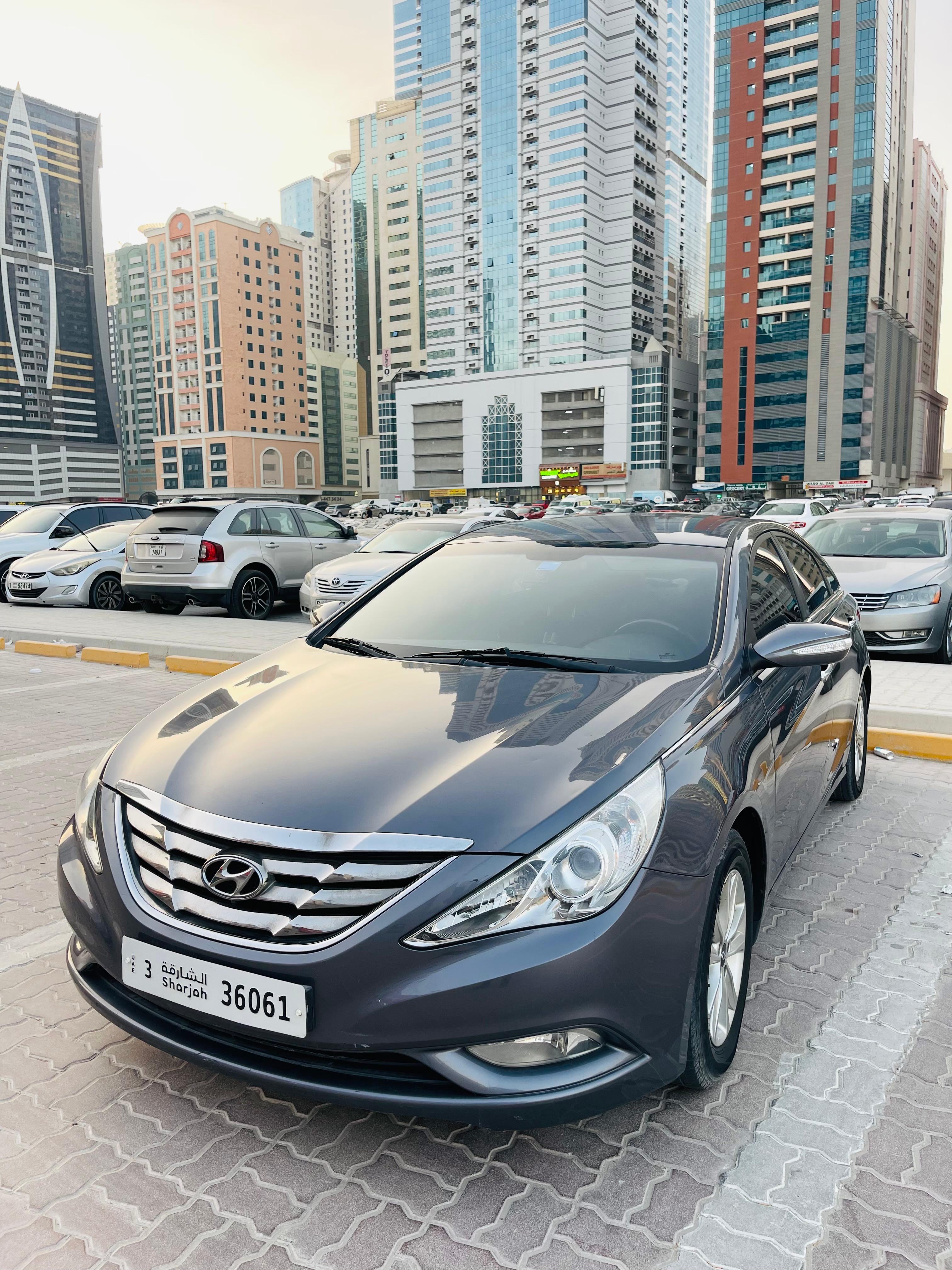 Gray Hyundai Sonata Standard 2011
