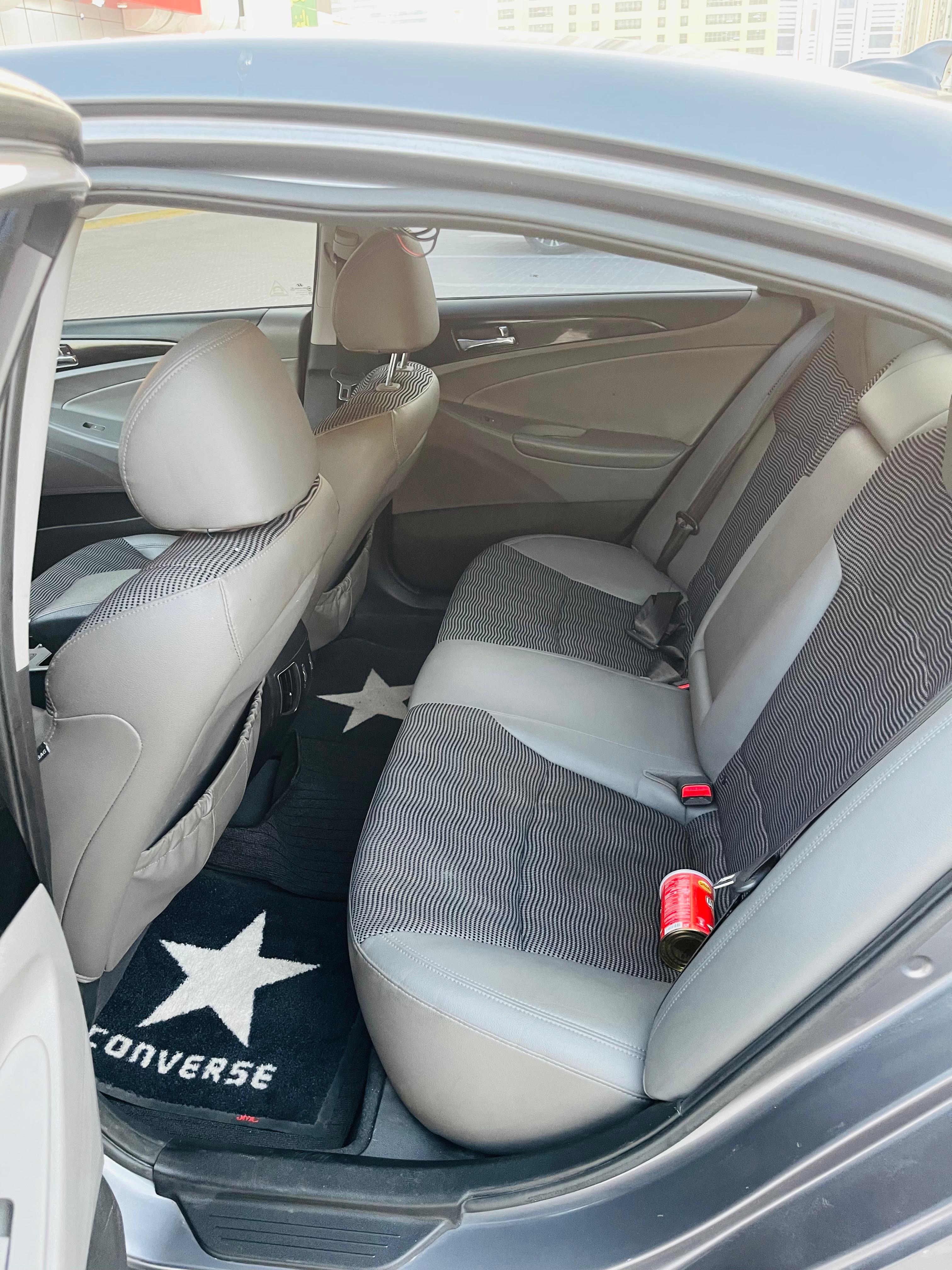 Grigio Hyundai Sonata Standard 2011