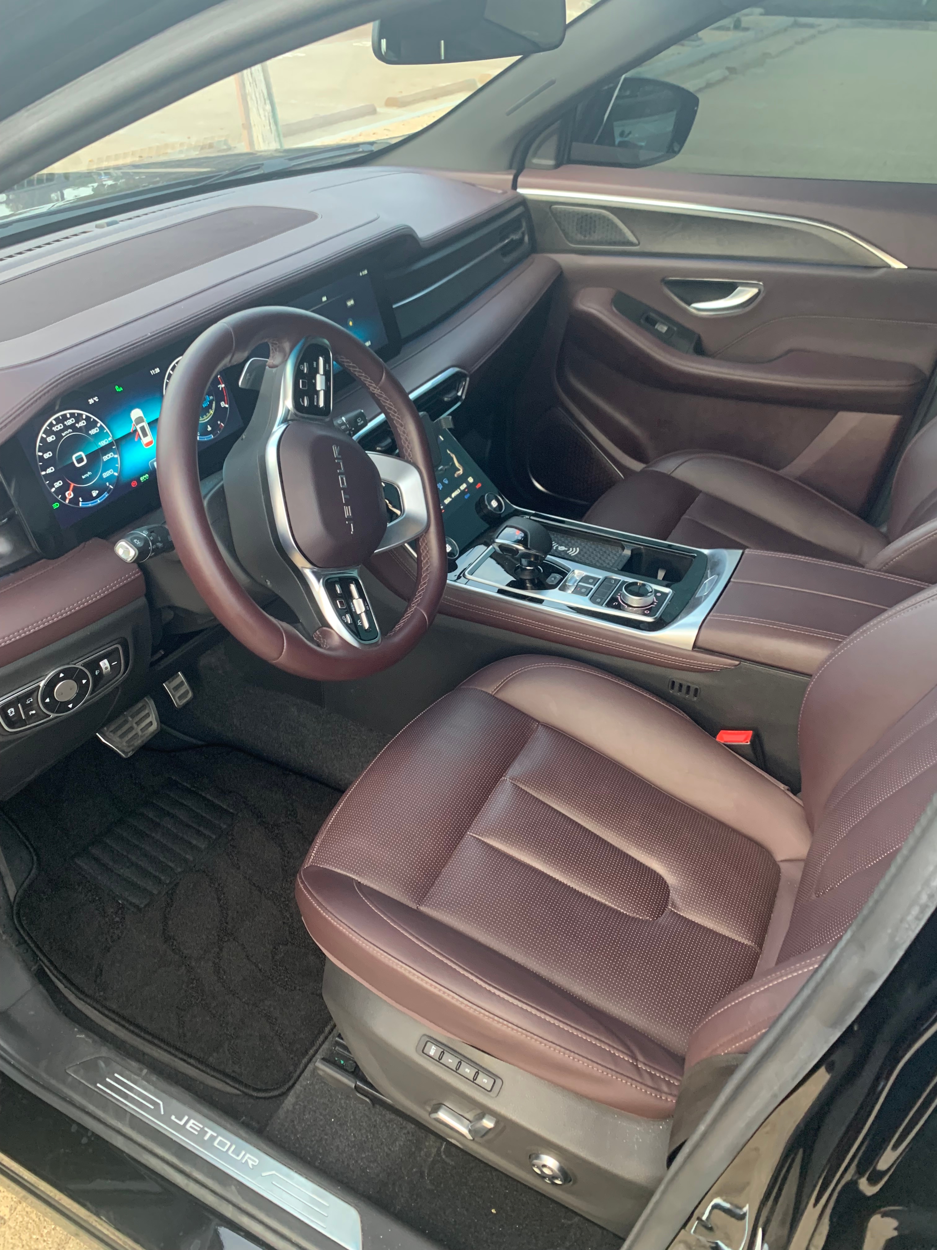 Siyah Jetour X90 Plus 1.6T Luxury 2023