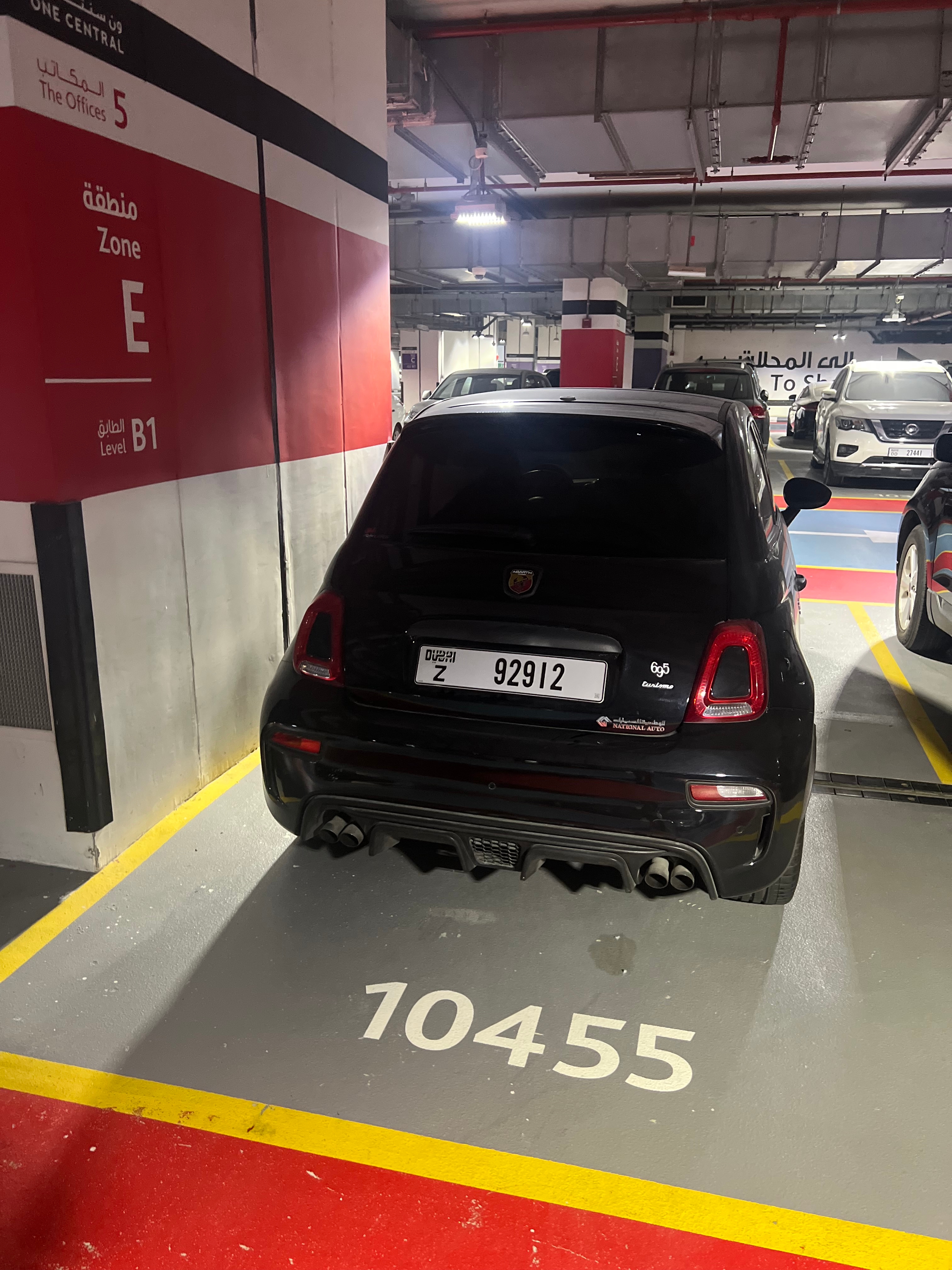 Noir Abarth 695 Turismo 2023