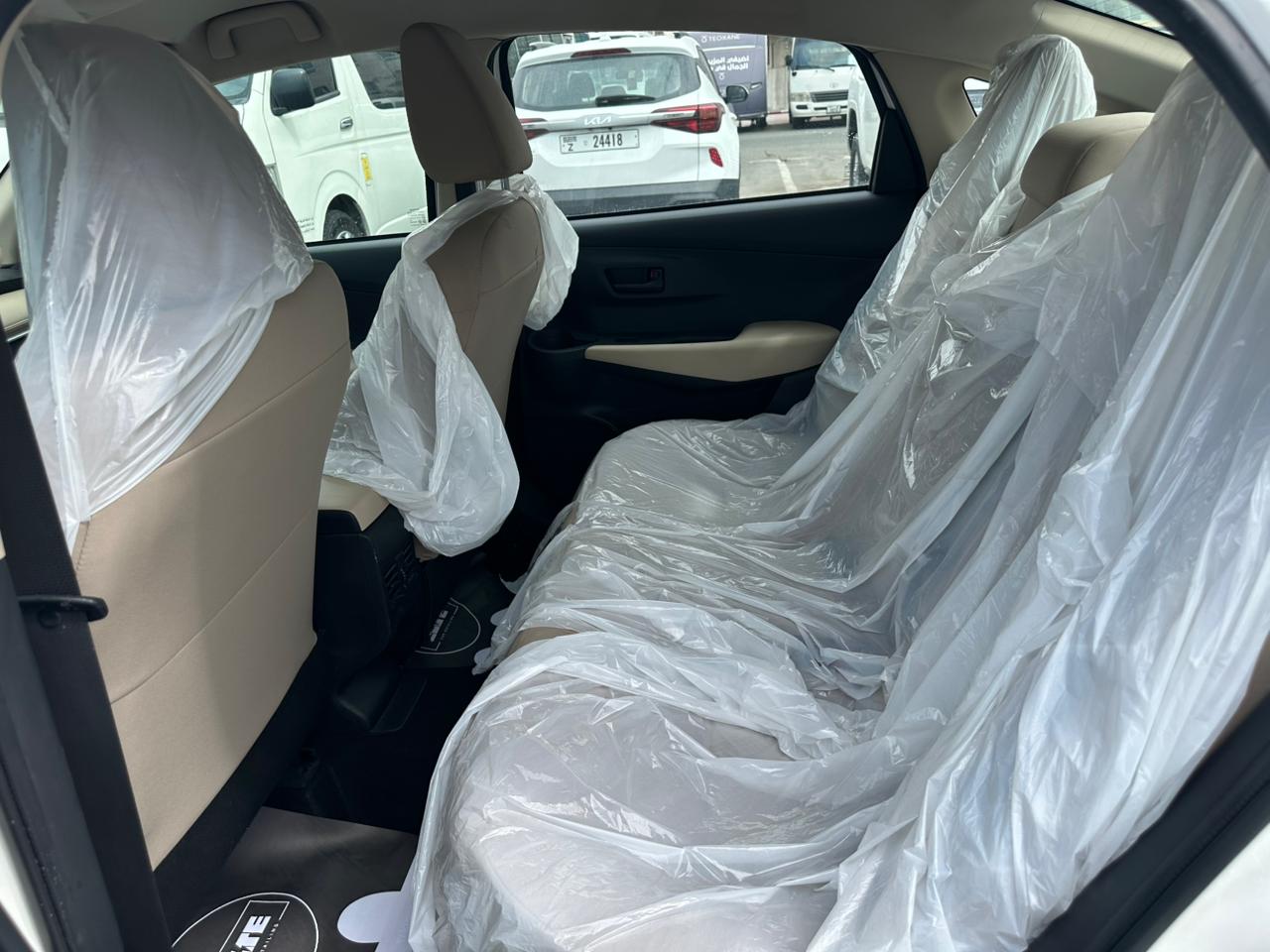 wit Toyota Yaris G 2023