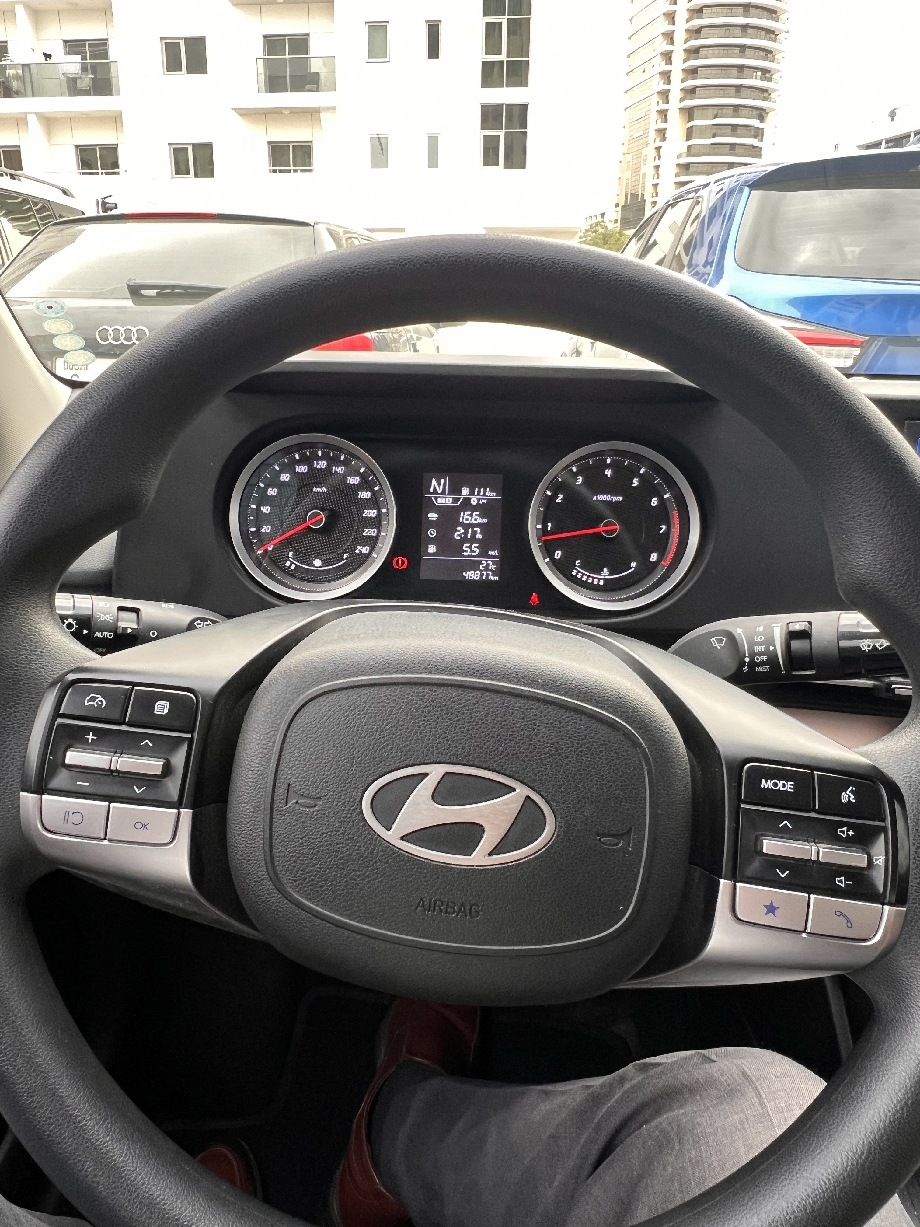 Grigio scuro Hyundai Accent Base 2024