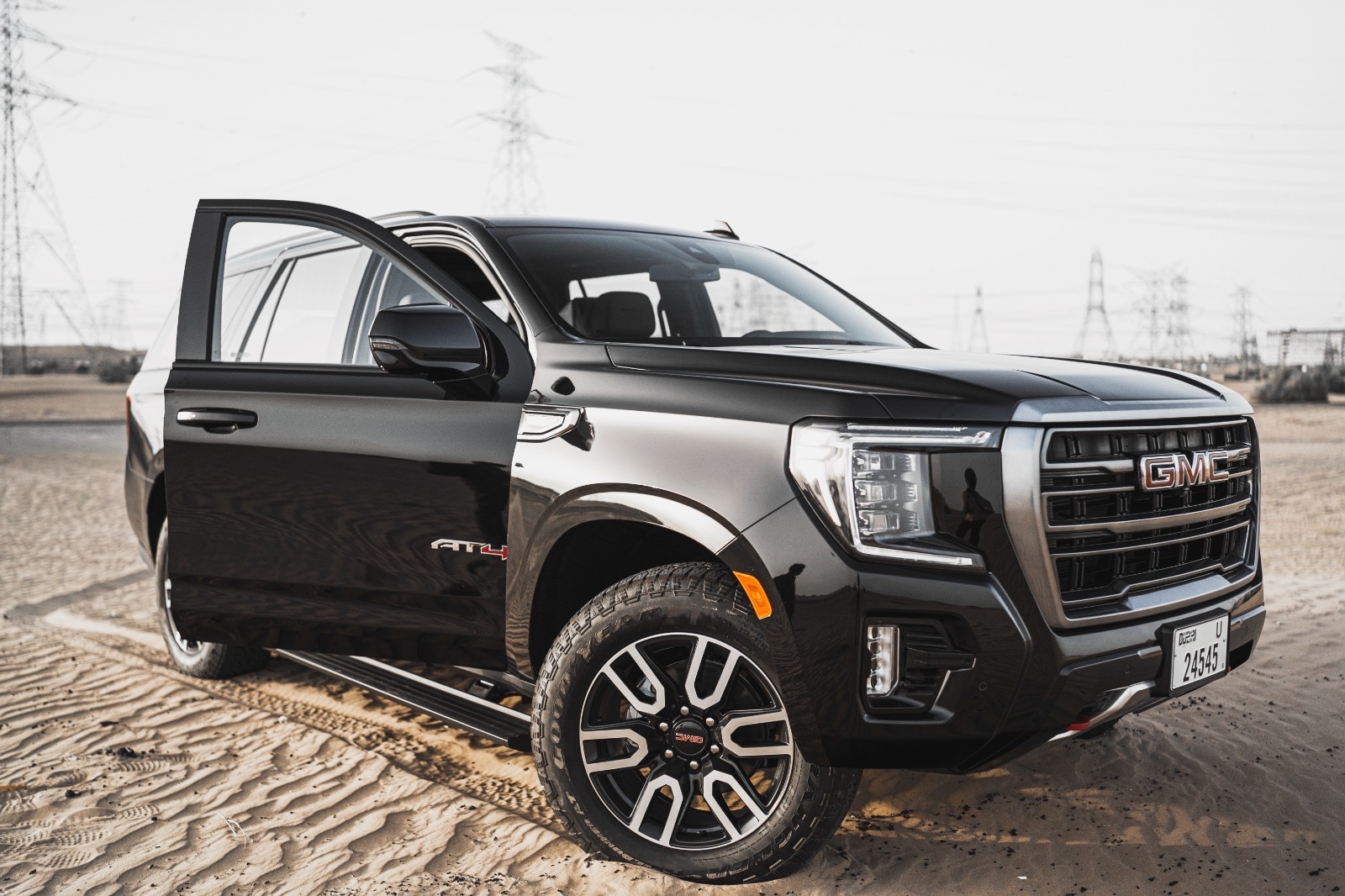 Siyah GMC Yukon AT4 2022