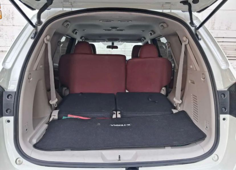 Blanc Nissan Xterra SE 2024