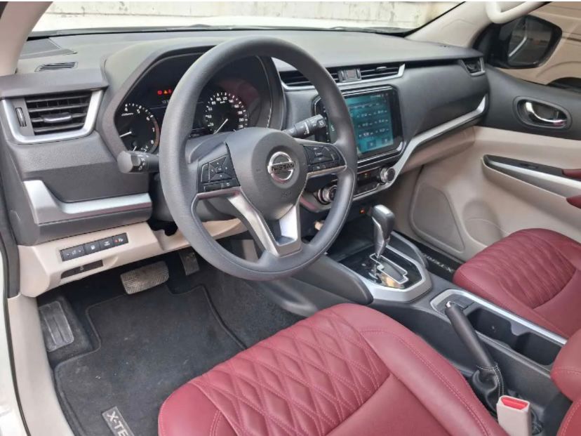 Blanco Nissan Xterra SE 2024