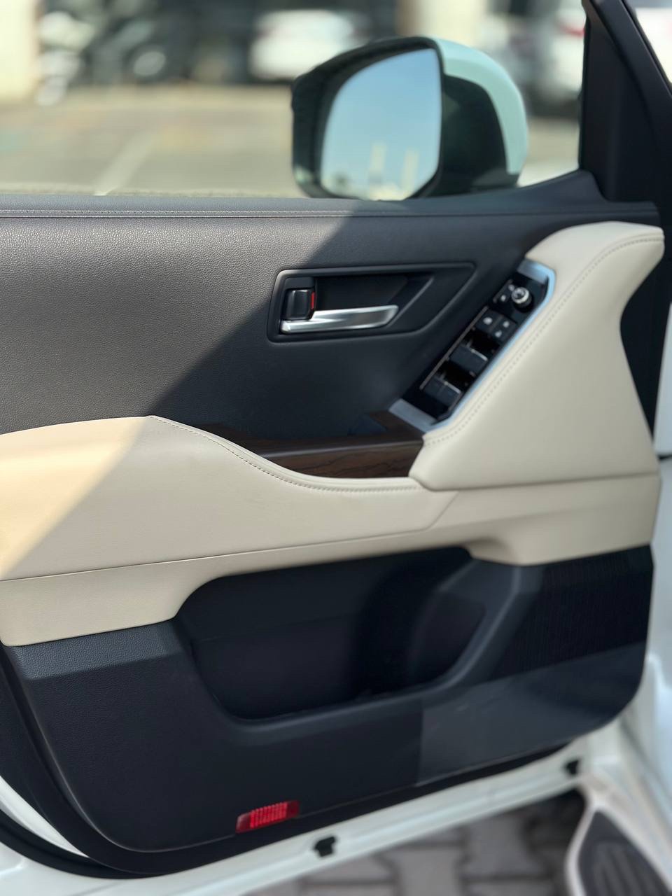 Blanco Toyota Land Cruiser GXR V6 2026