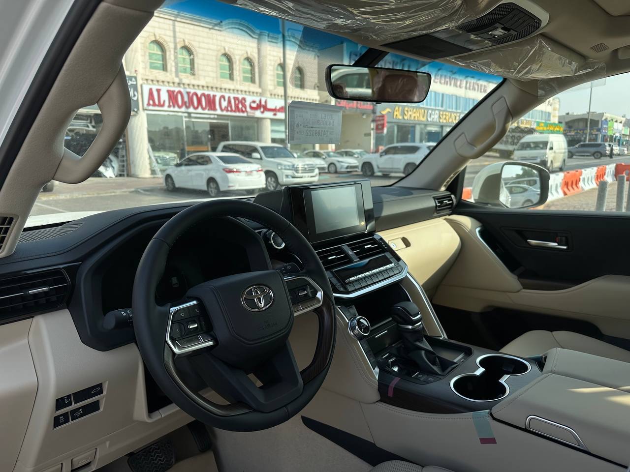 White Toyota Land Cruiser GXR V6 2026