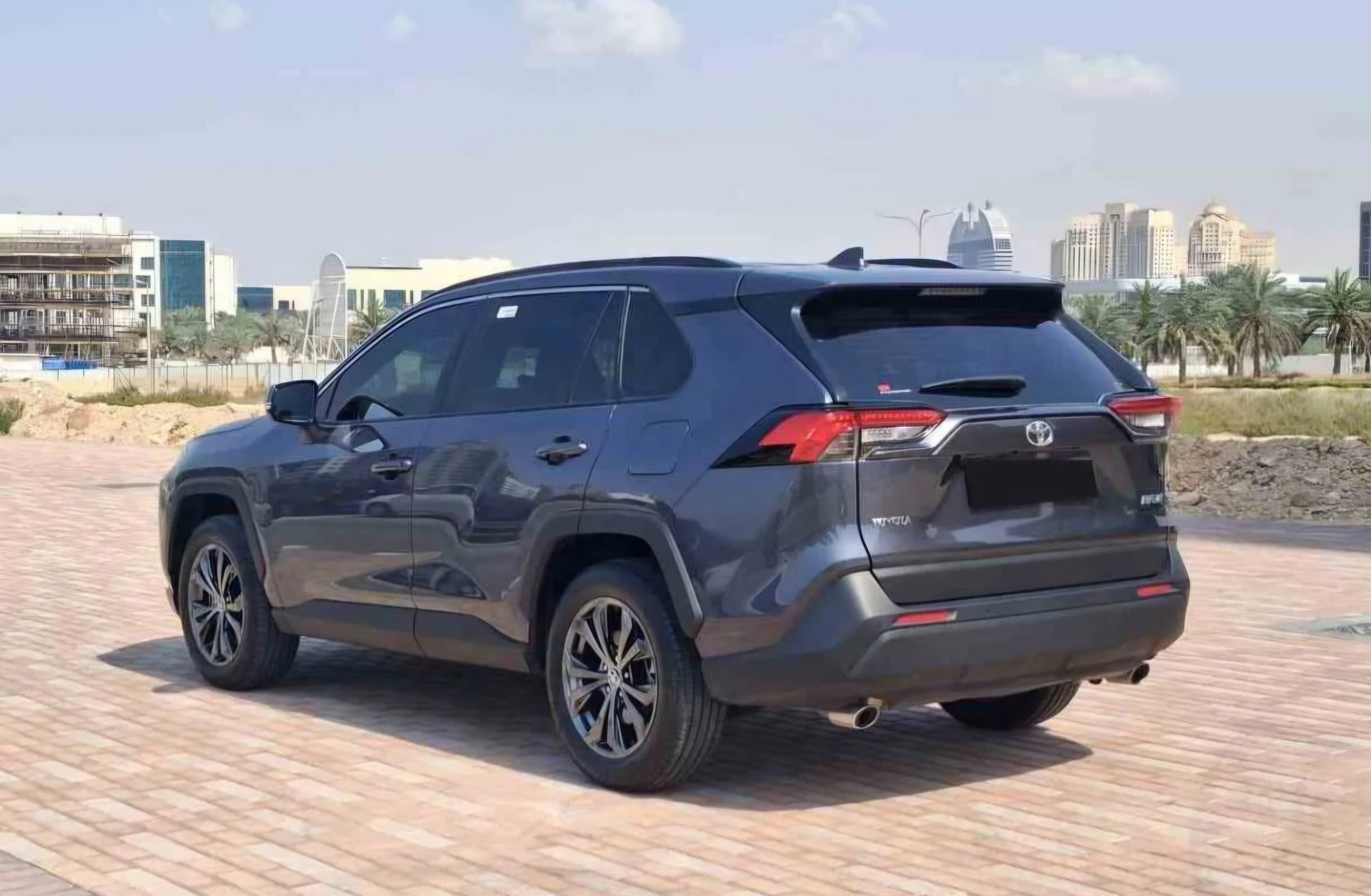 رمادي داكن تويوتا RAV4 VX 2024