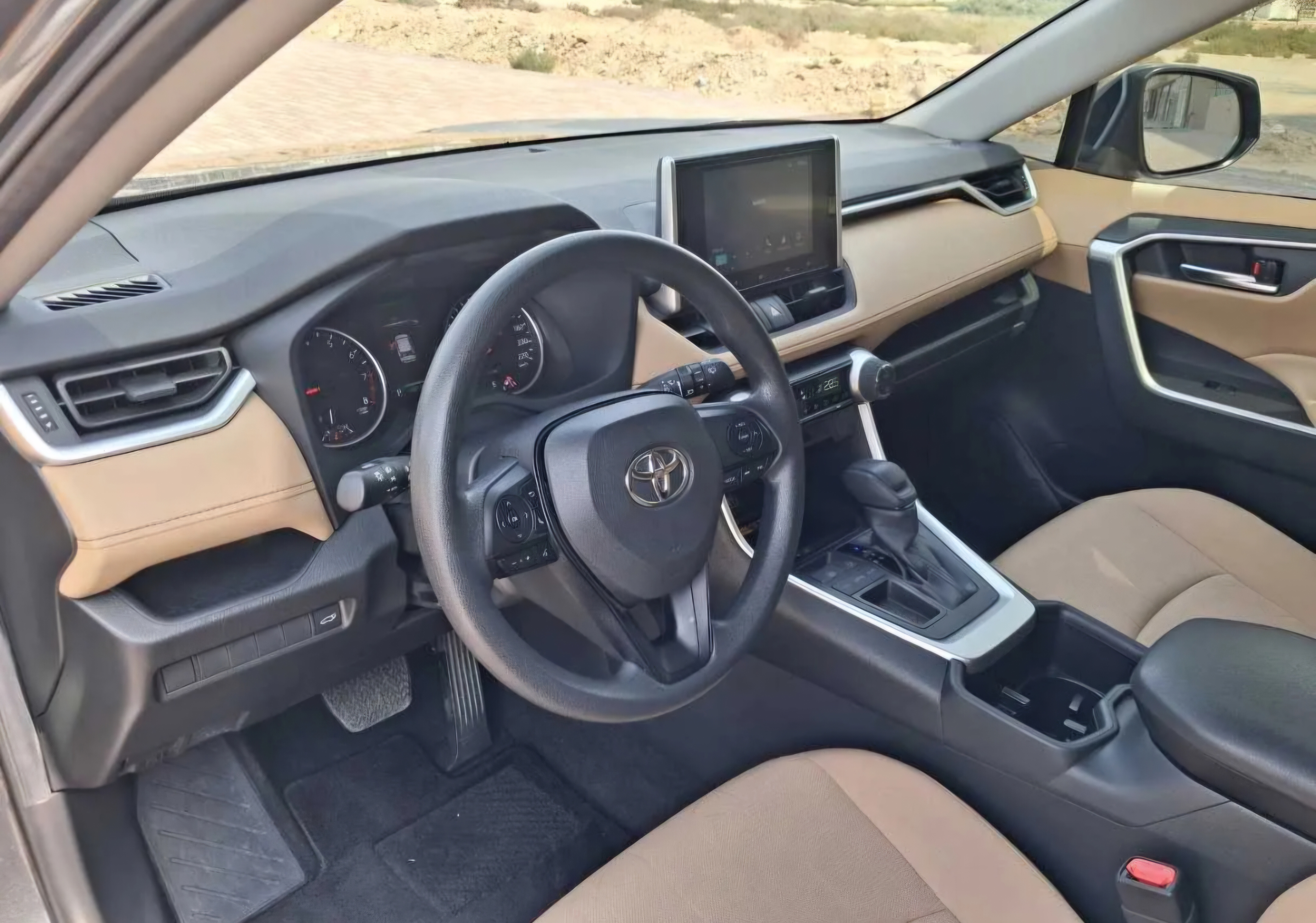 رمادي داكن تويوتا RAV4 VX 2024