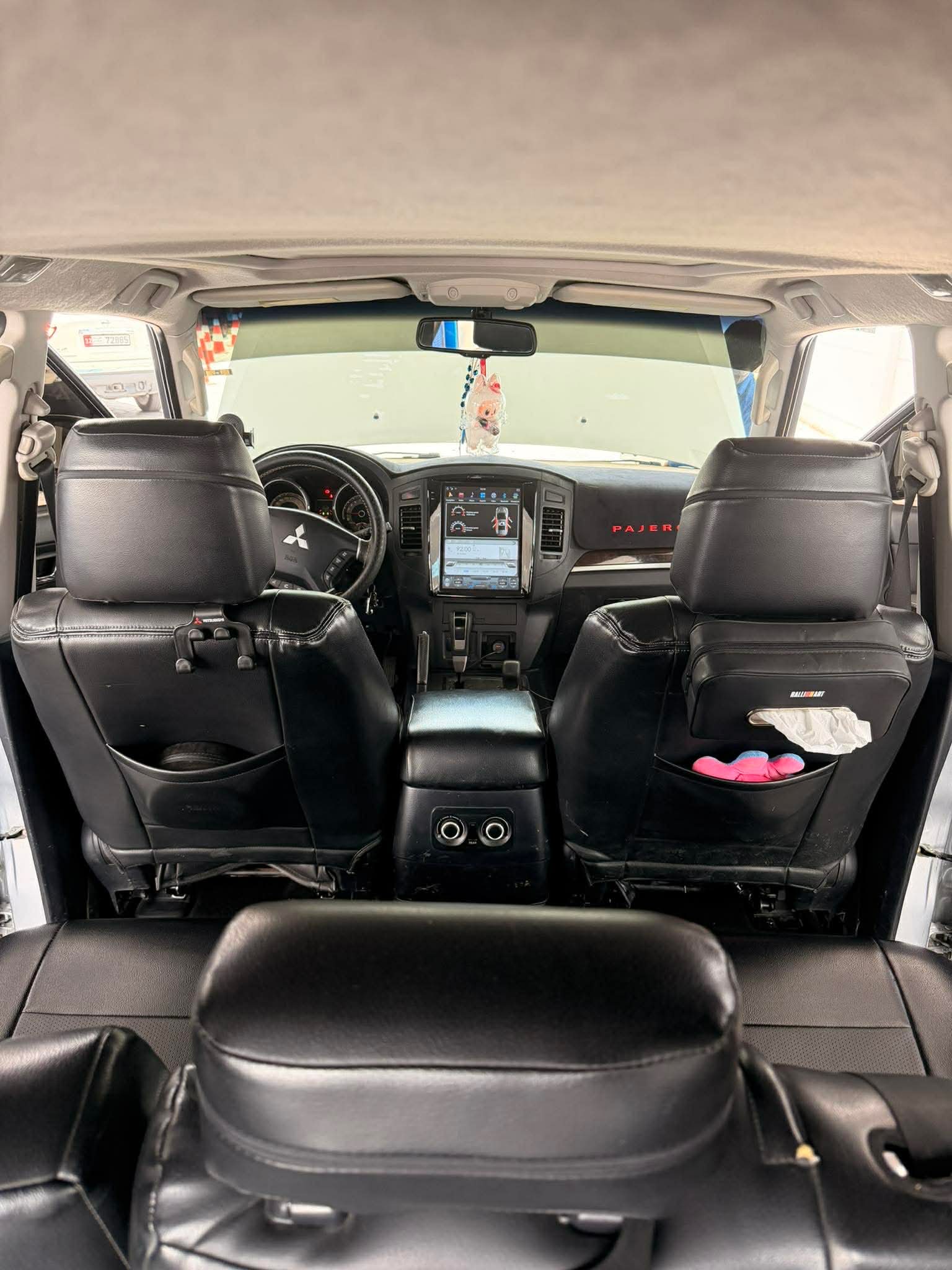 银 三菱 Pajero GLS 2010