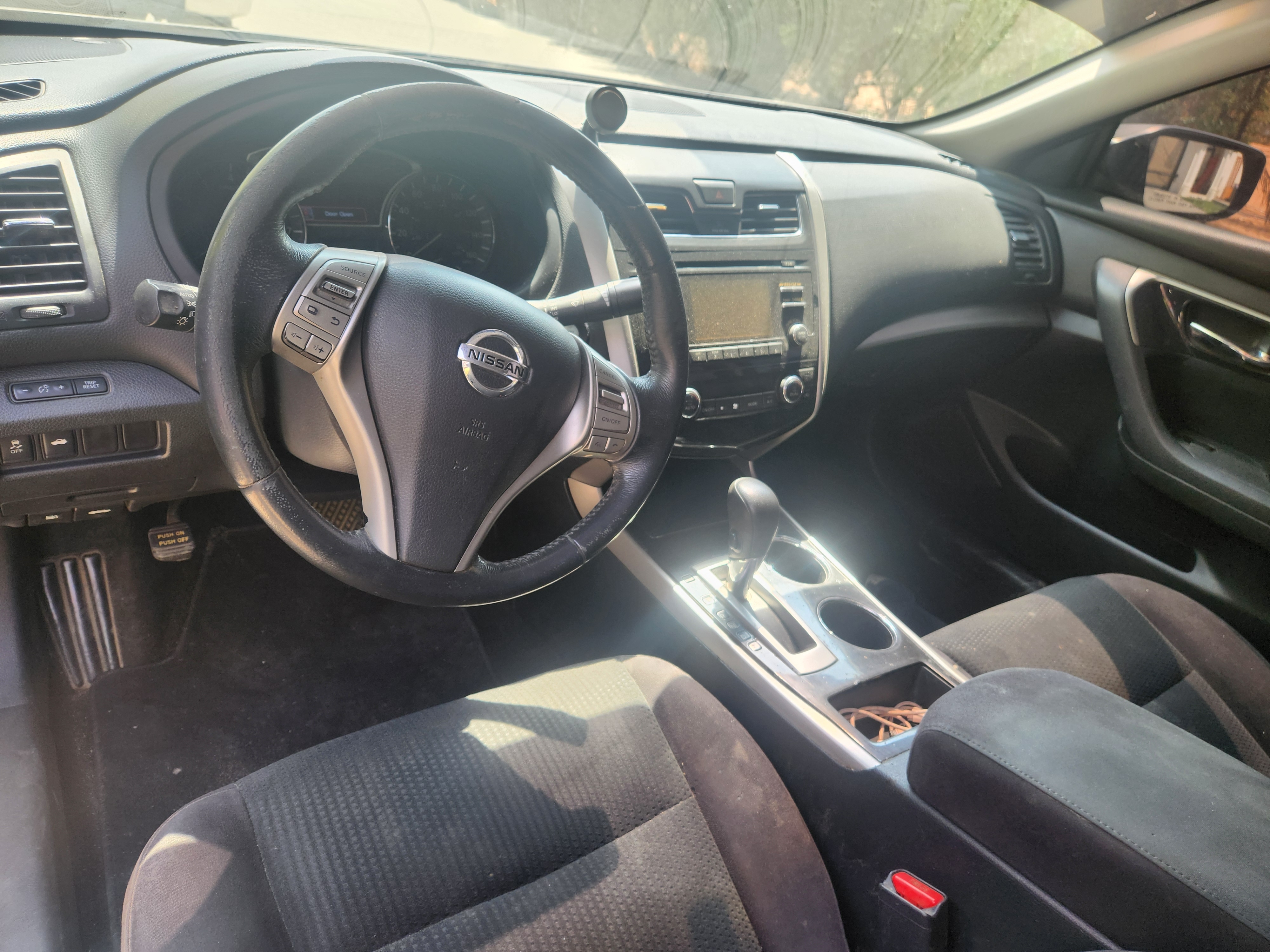 Grau Nissan Altima 3.5 SL 2014