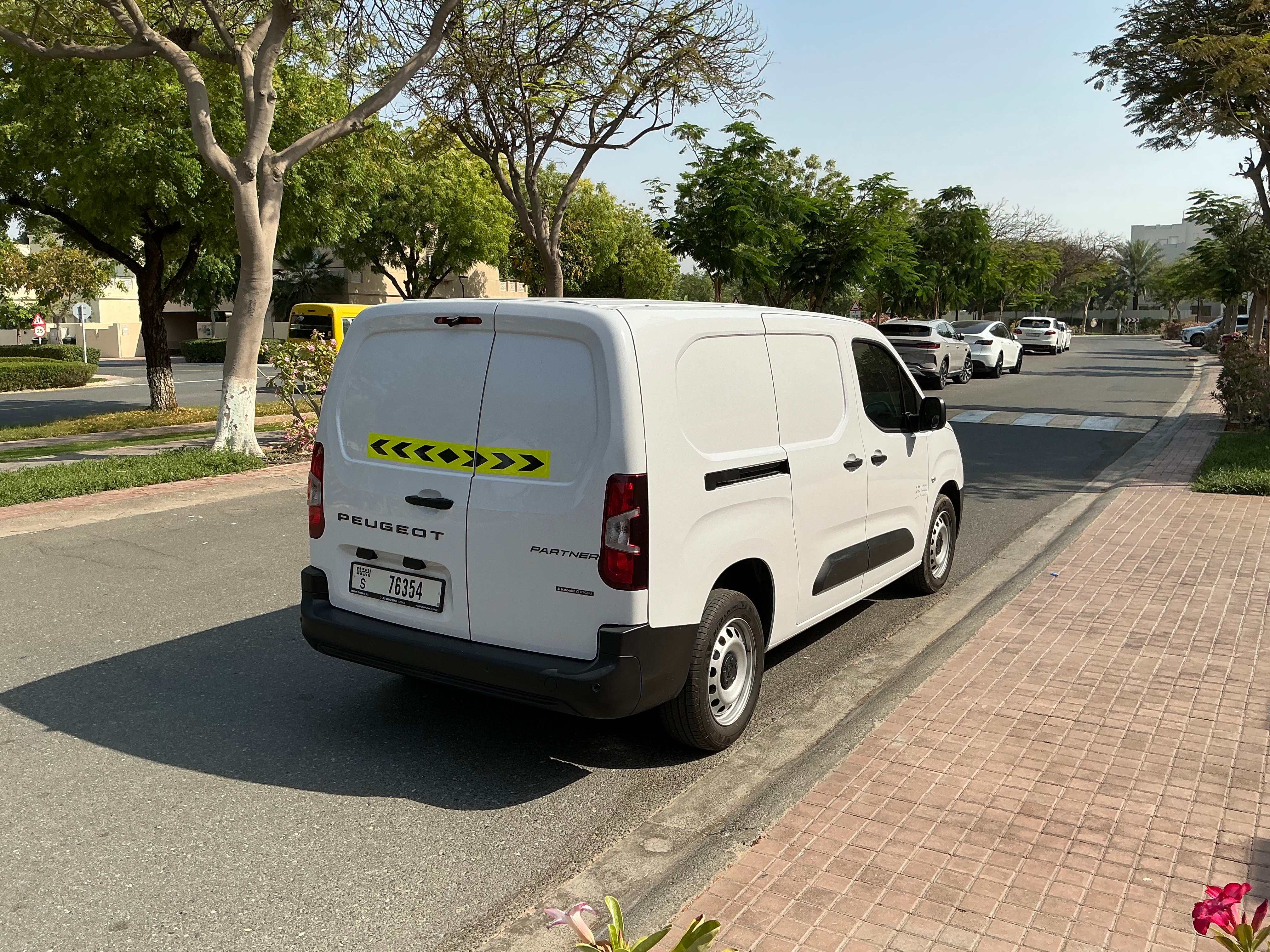 أبيض بيجو Partner Van Long Body 2025
