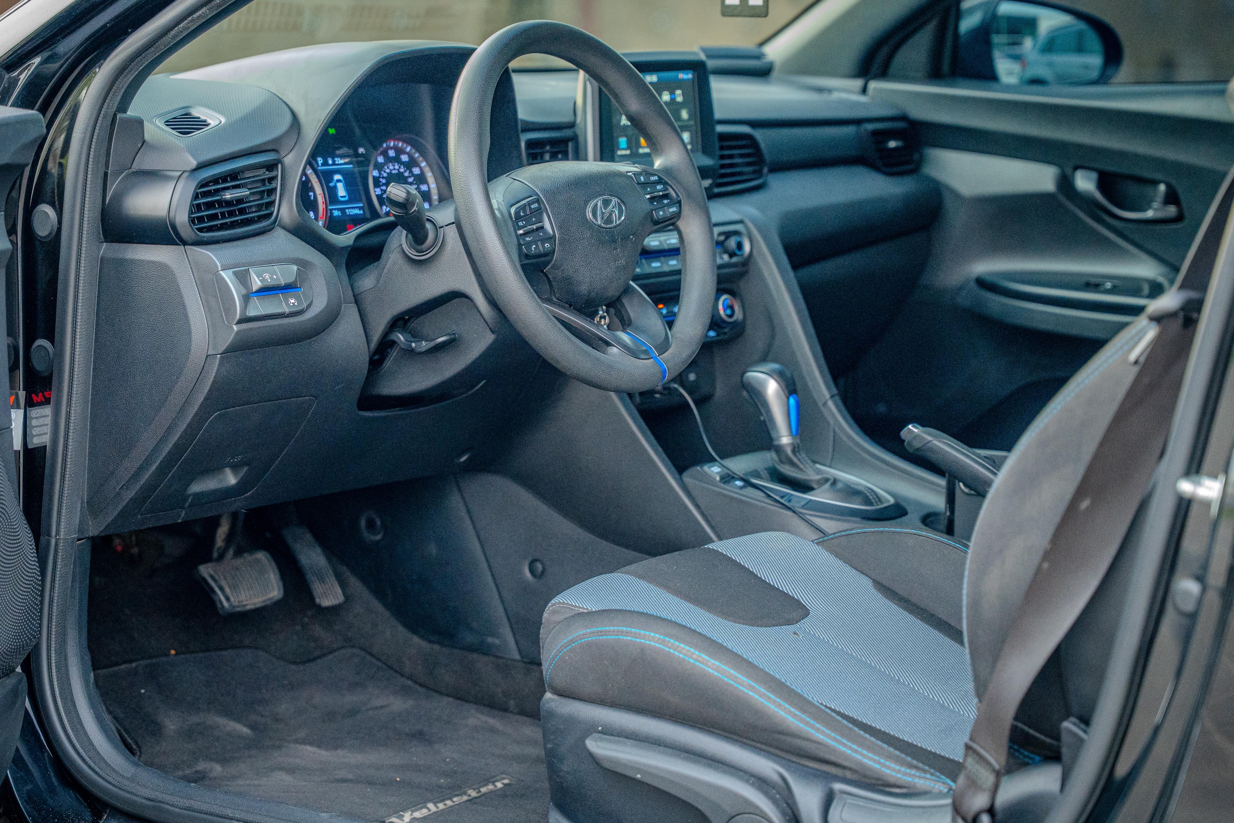 Negro Hyundai Veloster 2 2019