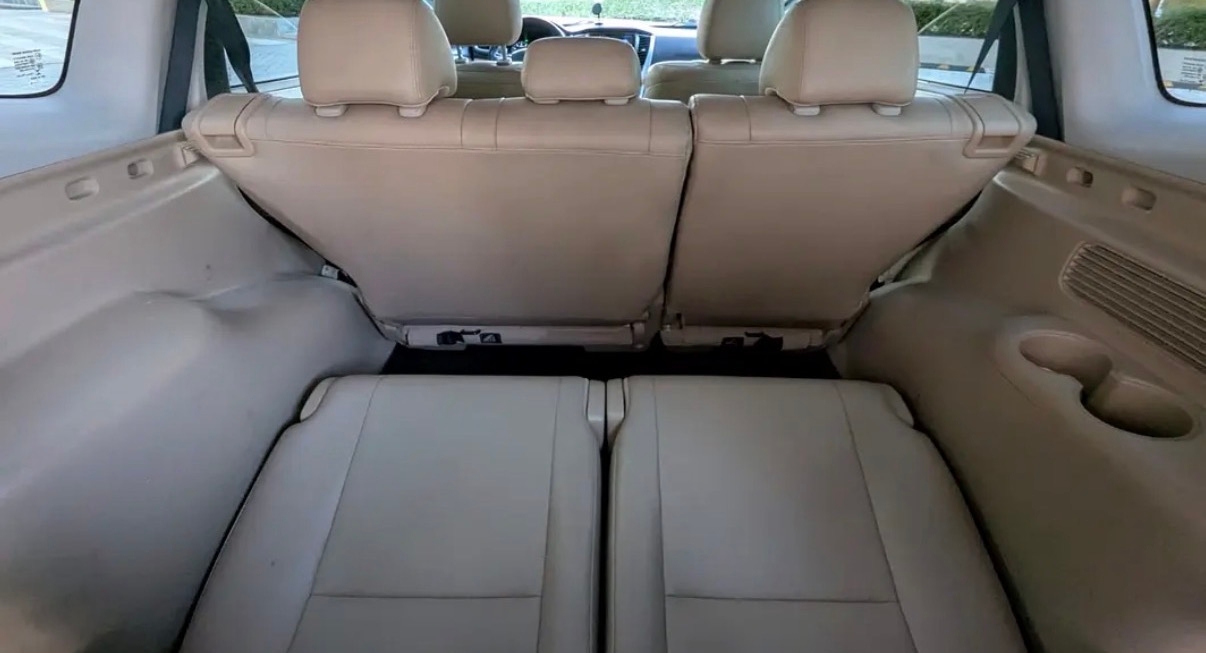 White Mitsubishi Montero Sport GLS 4WD Top Line 2017