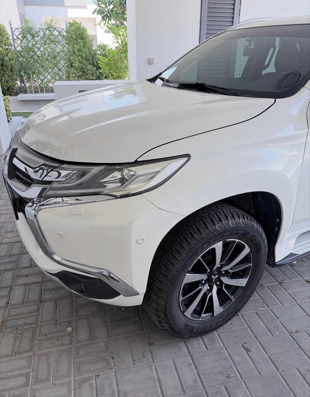 أبيض ميتسوبيشي Montero Sport GLS 4WD Top Line 2017