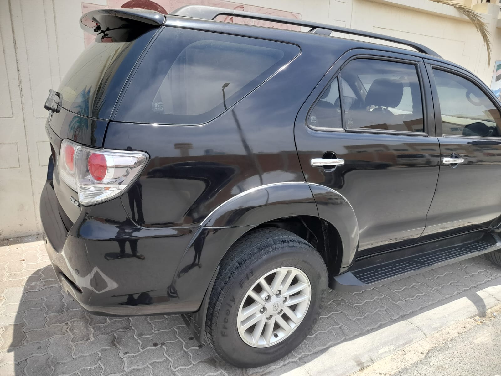 Black Toyota Fortuner EXR 2015