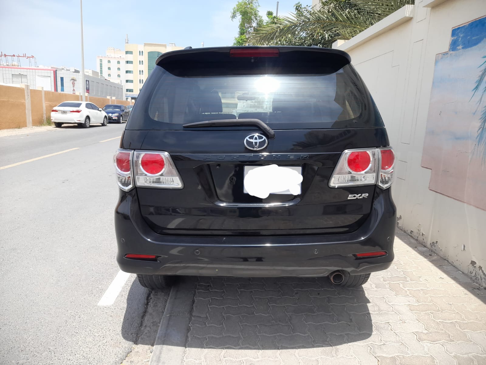 Black Toyota Fortuner EXR 2015