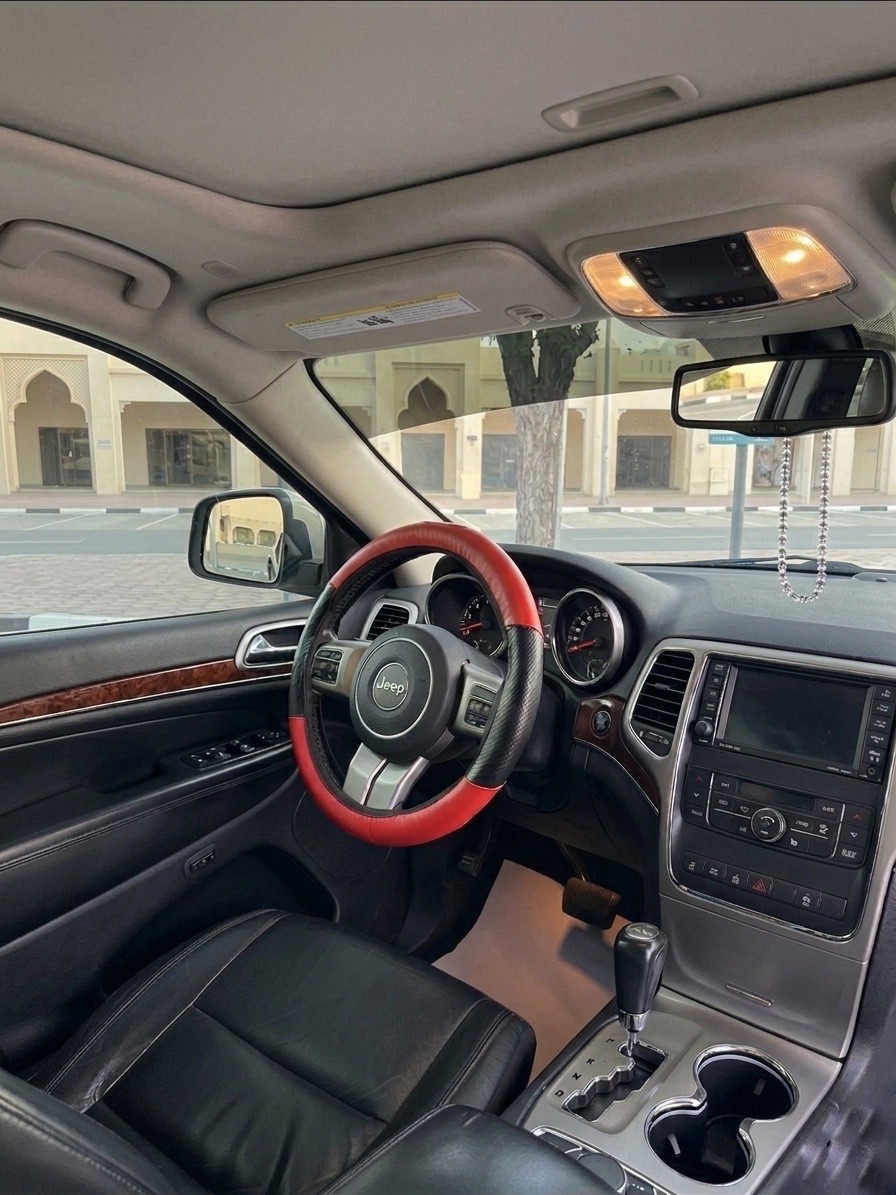 Bianca Jeep Grand Cherokee Limited 2012
