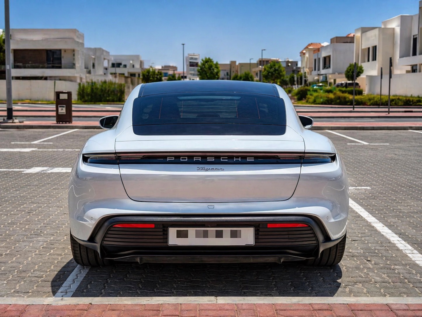 Bianca Porsche Taycan Base 2021
