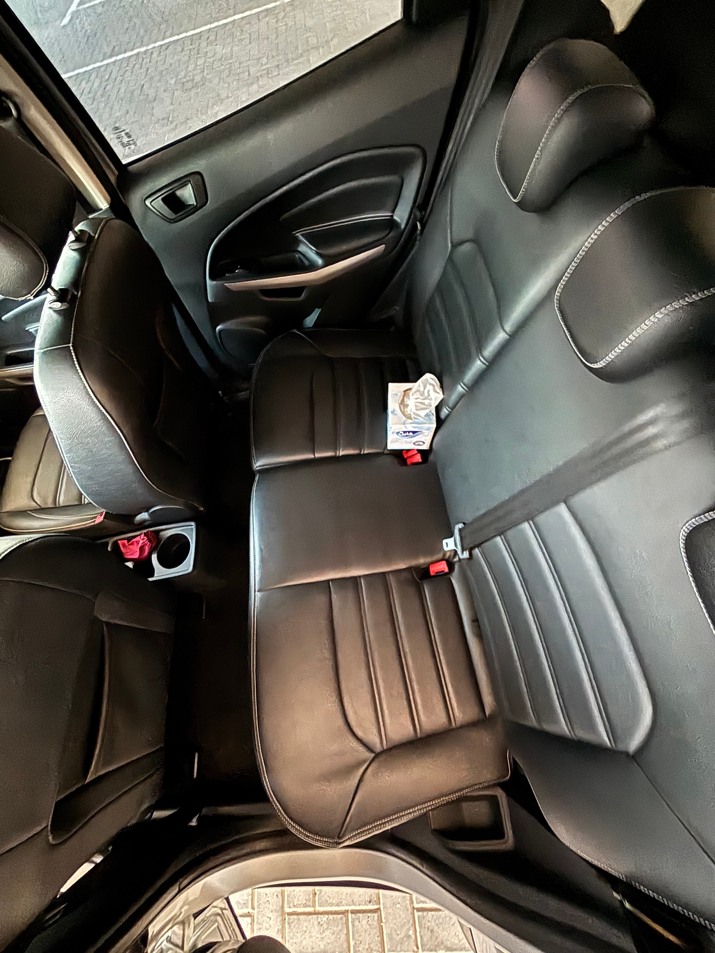 银 福特 EcoSport Titanium 2019