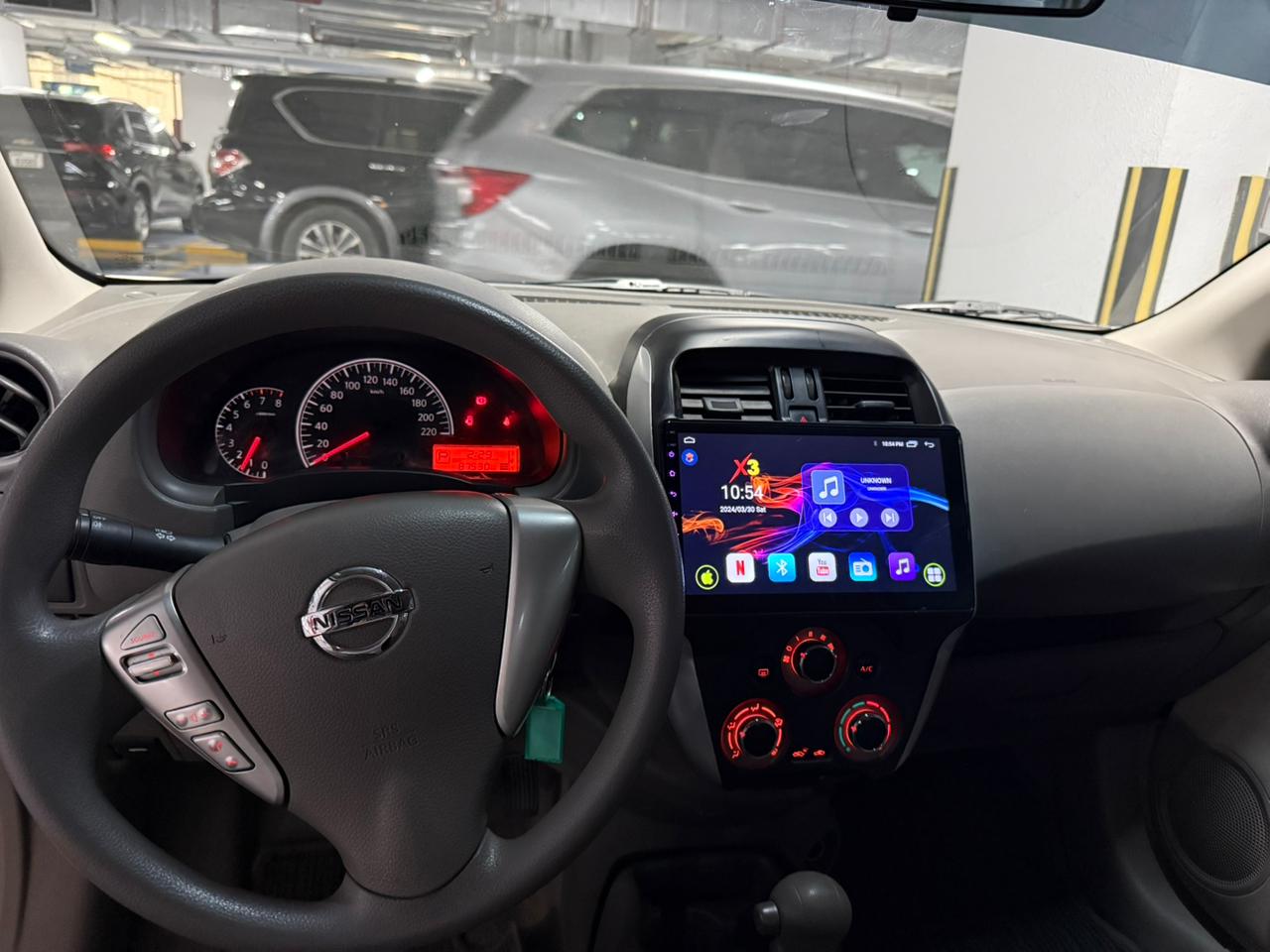 Blanc Nissan Sunny SV 2022