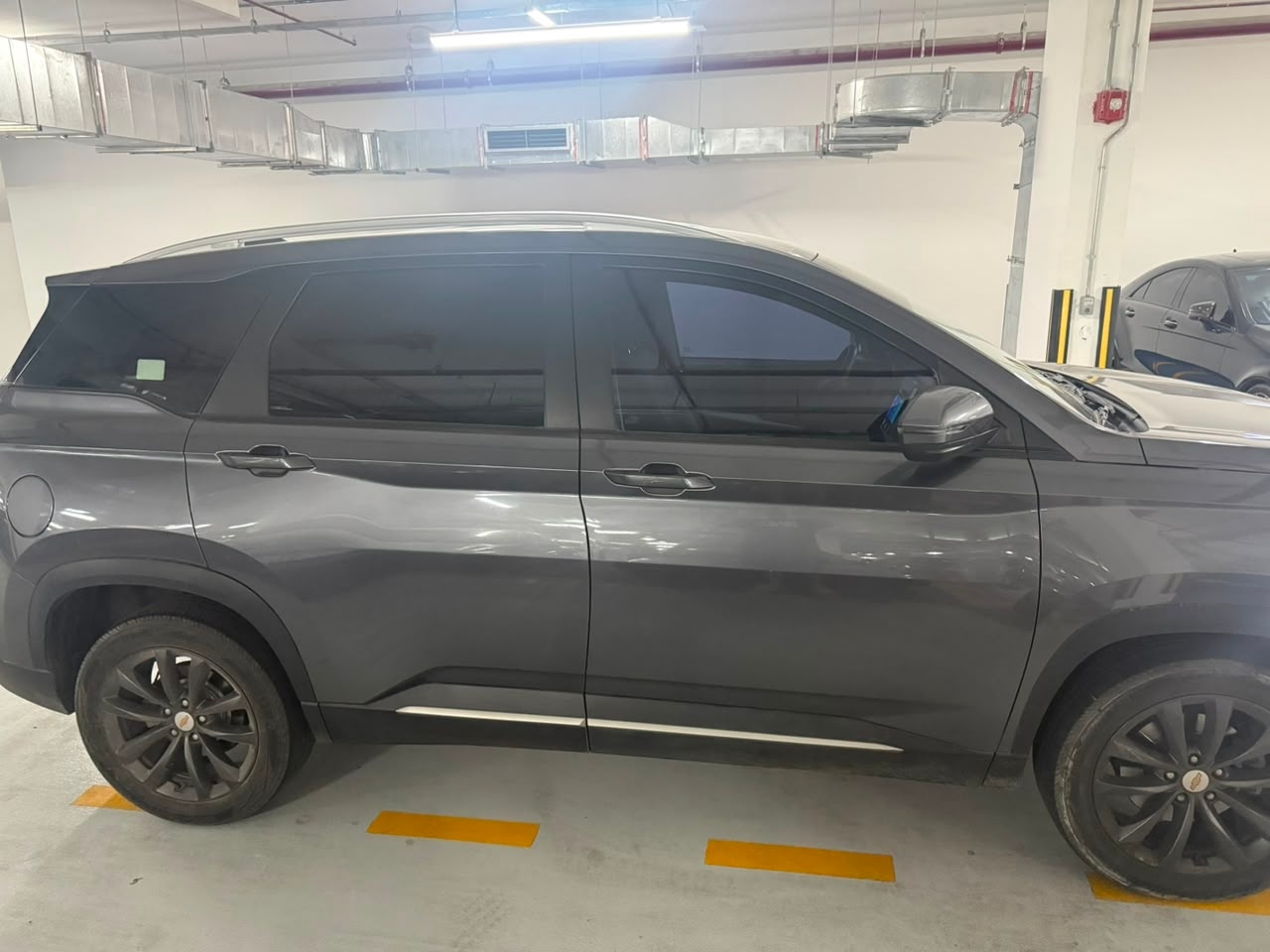 Gray Chevrolet Captiva 7-Seater 2025