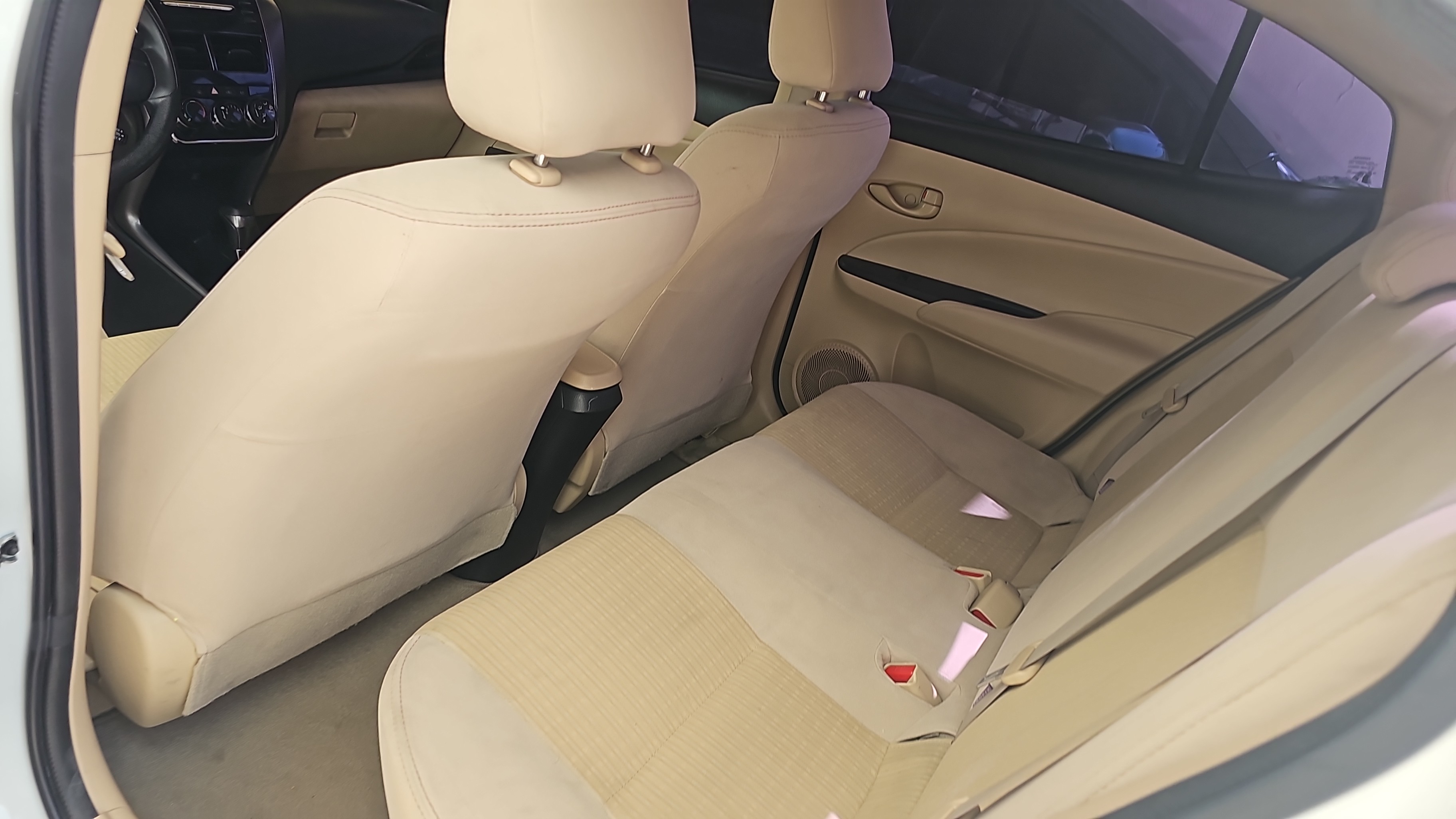 White Toyota Yaris Sedan 2022