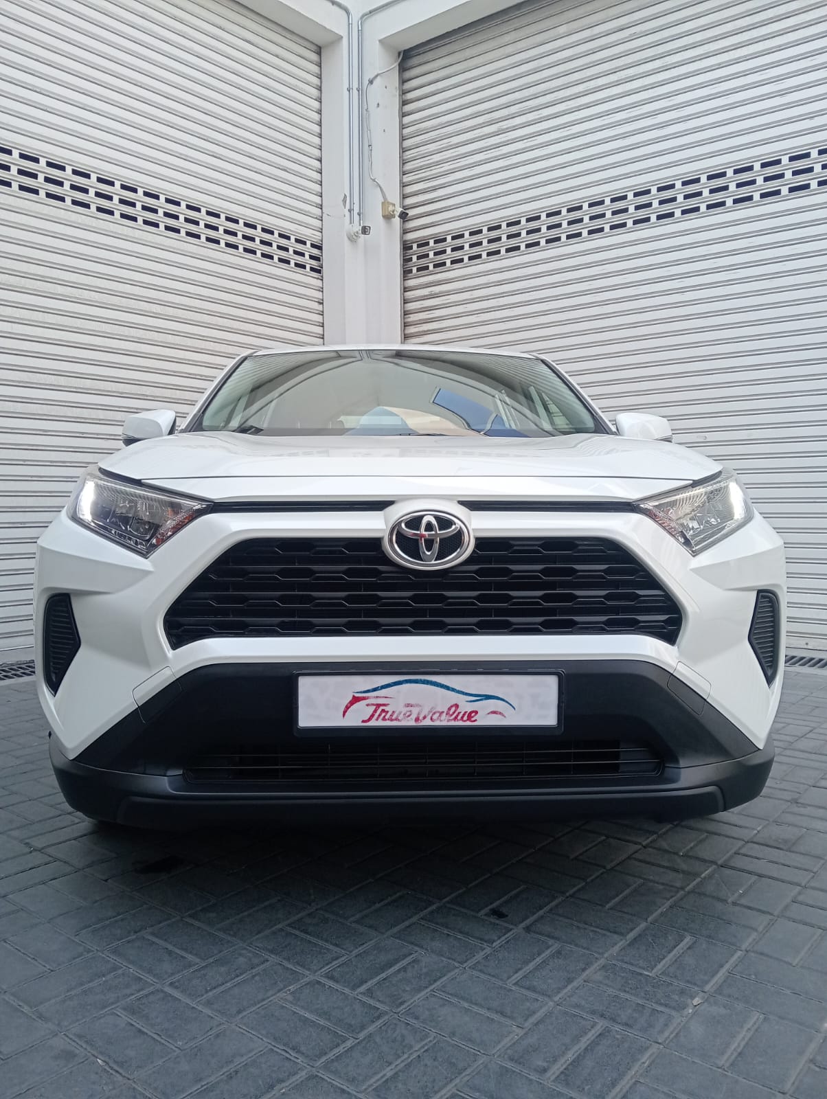 Weiß Toyota RAV4 EXR 2026
