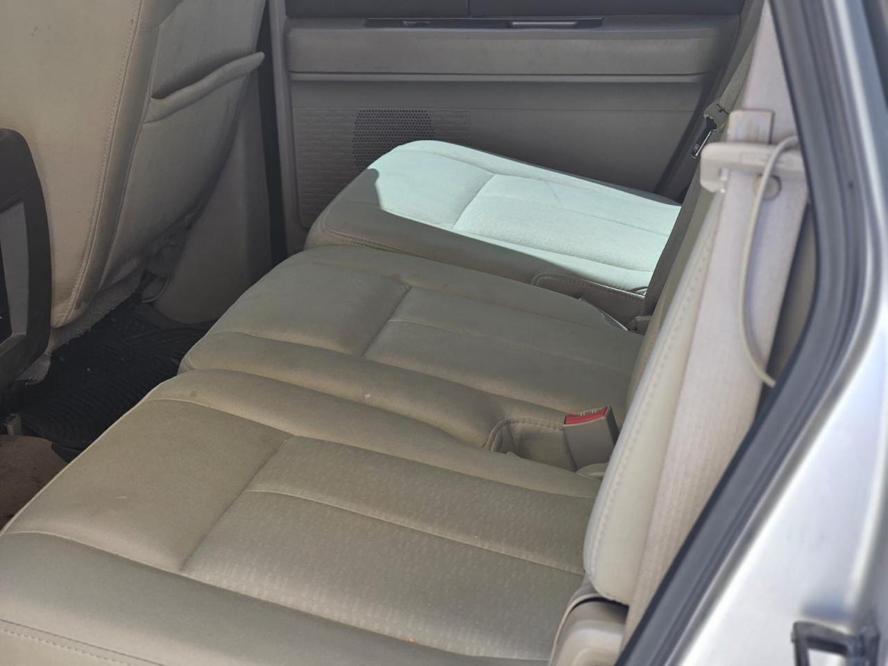 Gümüş Ford Expedition XLT 2011