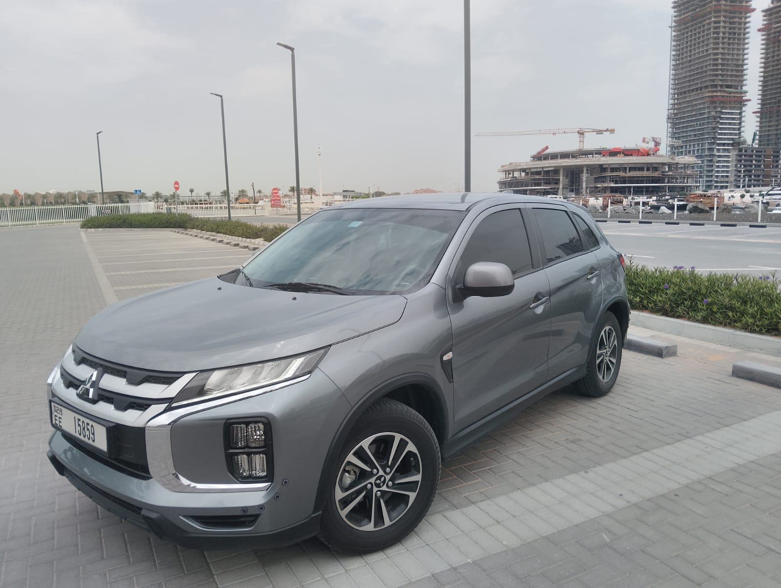 Grijs Mitsubishi ASX GLS 2024