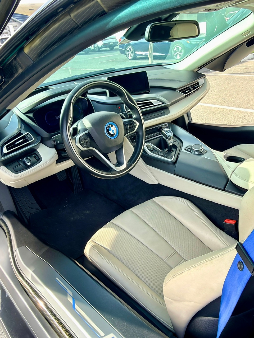 Donkergrijs BMW i8 Coupe 2016