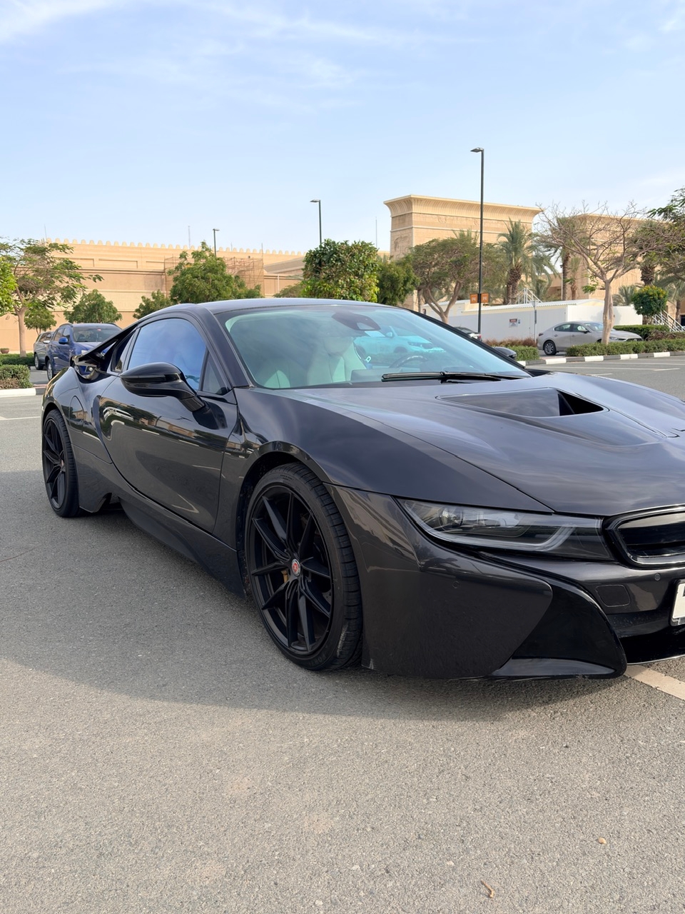 Donkergrijs BMW i8 Coupe 2016