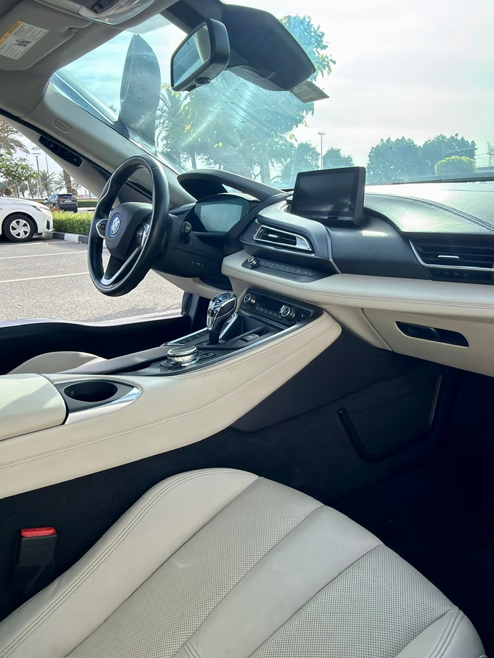 Grigio scuro BMW i8 Coupe 2016