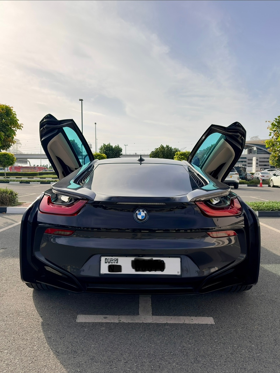 Grigio scuro BMW i8 Coupe 2016