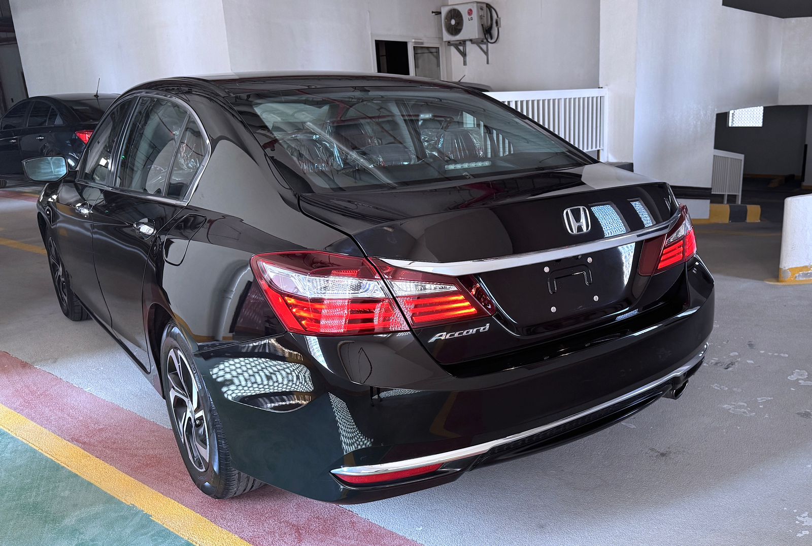 Nero Honda Accord 2.4VTi-L 2017