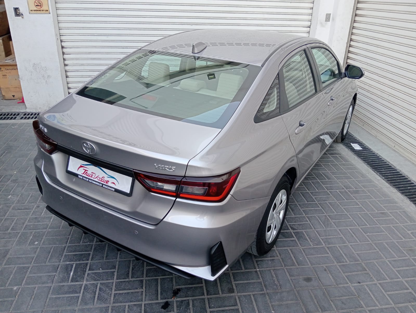 Silver Toyota Yaris SE 2023