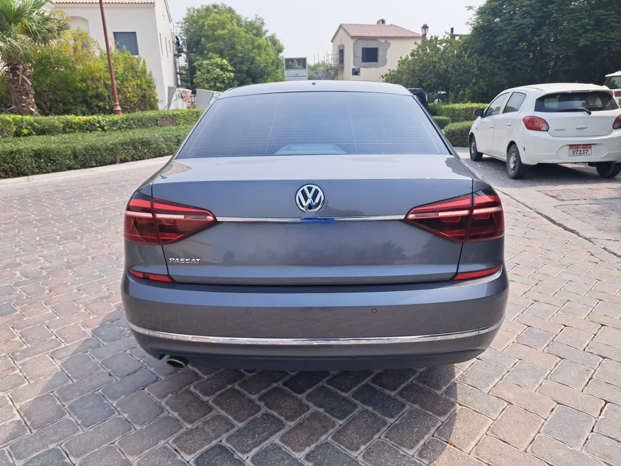 رمادي فولكس فاغن Passat S 2018