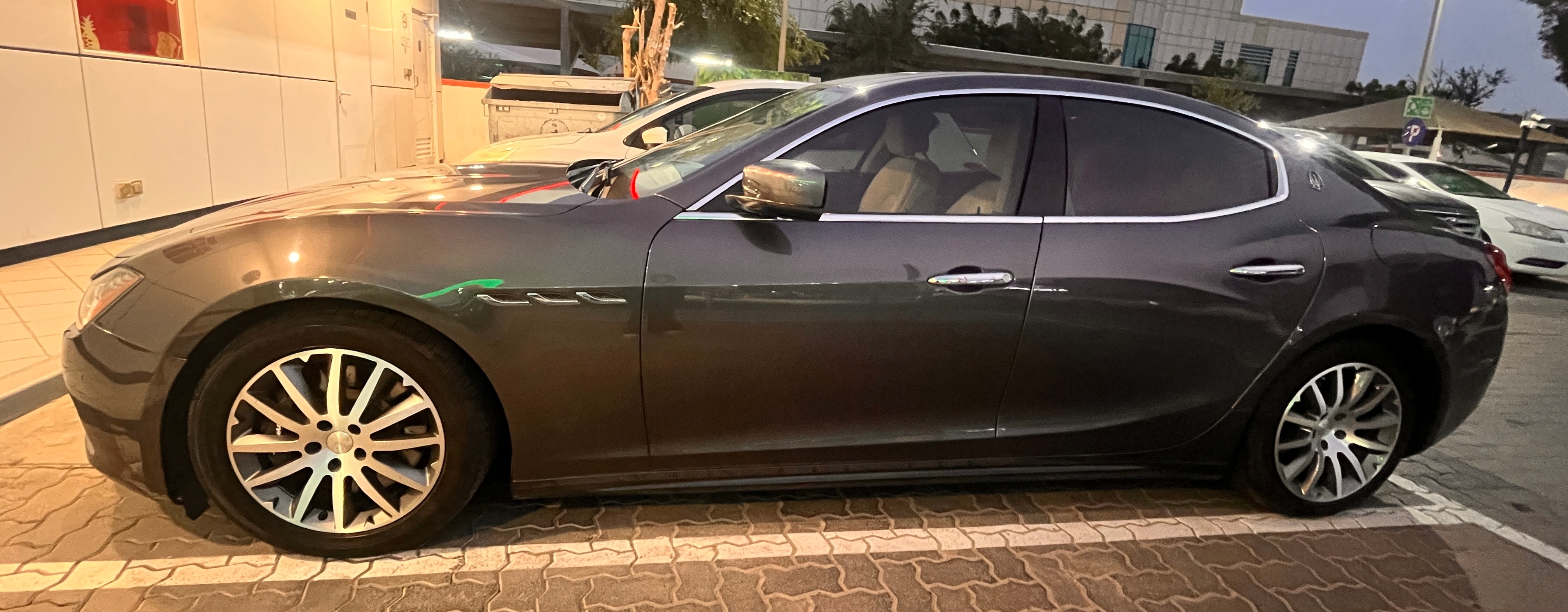 Grigio Maserati Ghibli Ghibli 2014