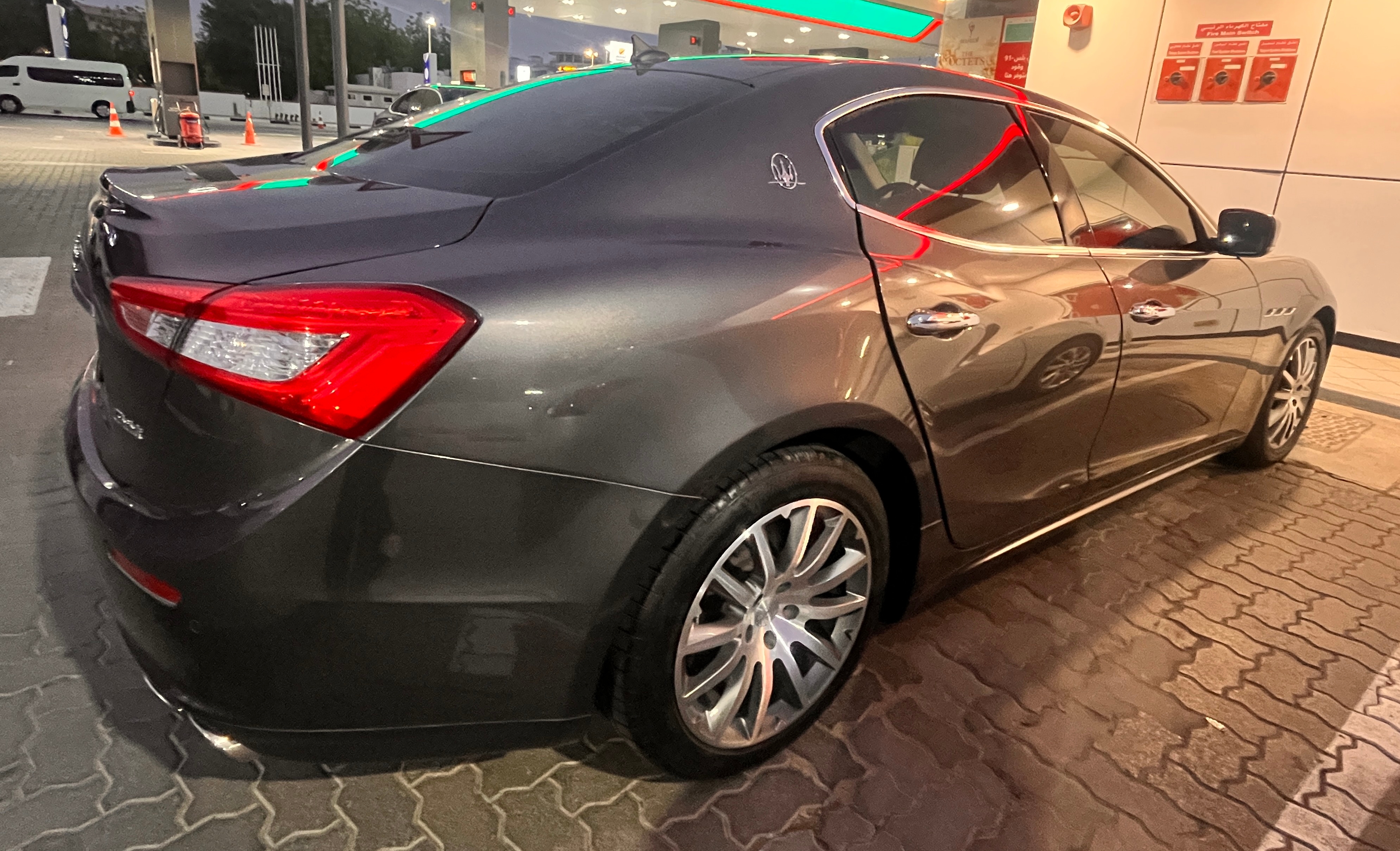 Grau Maserati Ghibli Ghibli 2014