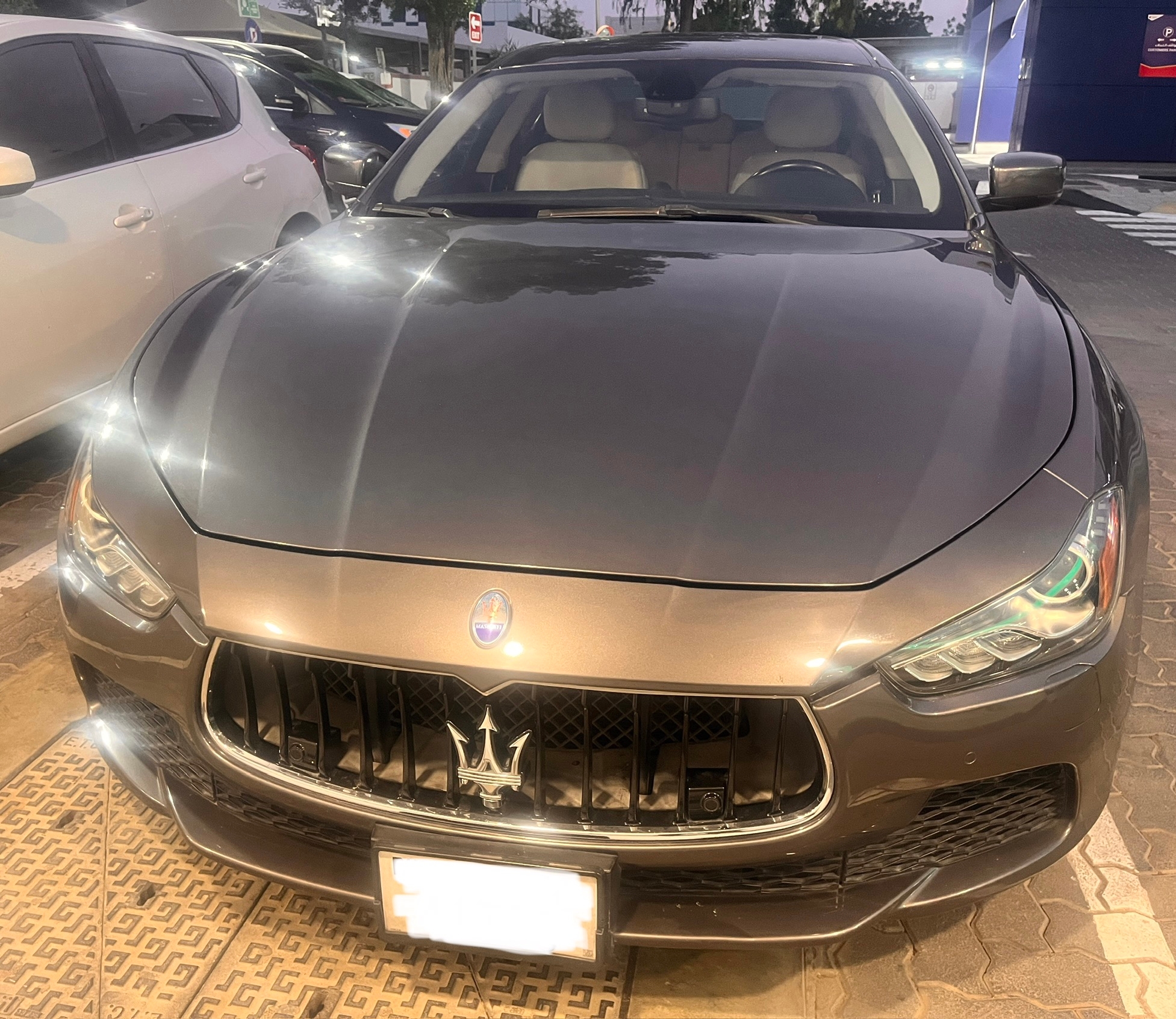 Grau Maserati Ghibli Ghibli 2014