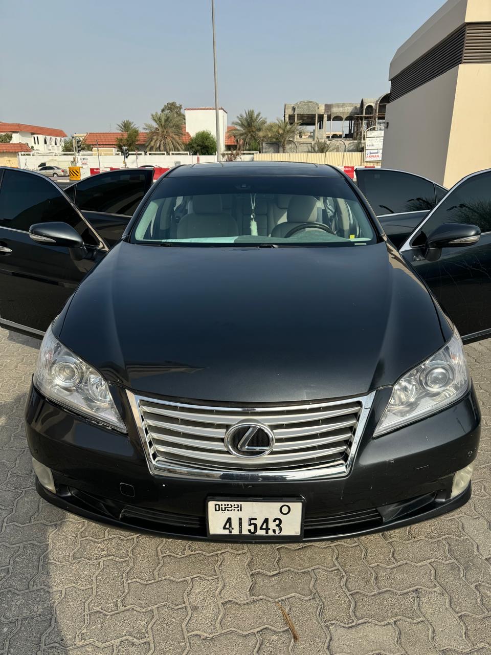 أسود لكزس ES350 Platinum ٢٠١١