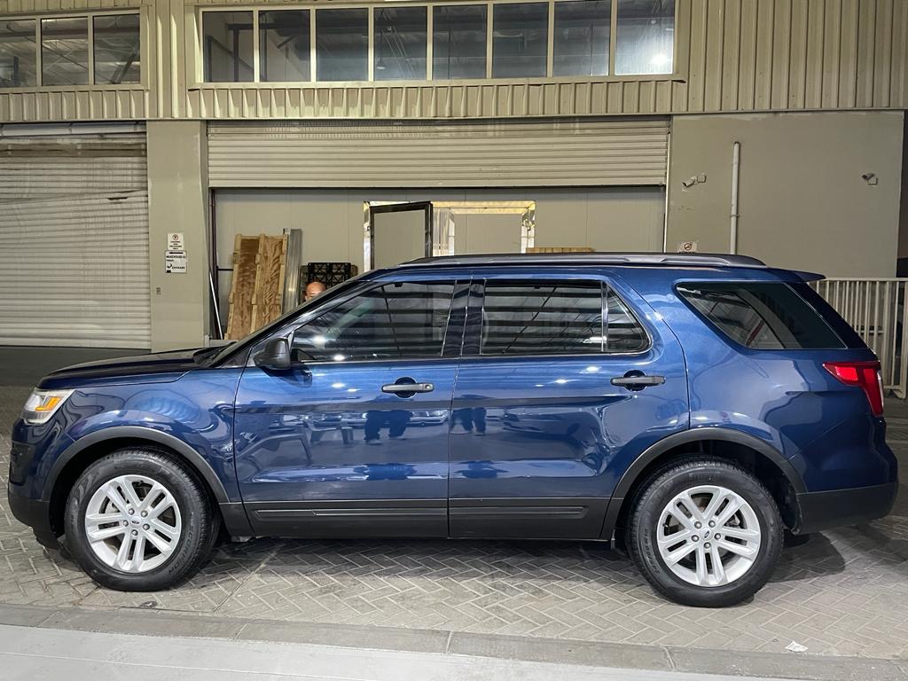 Mavi Ford Explorer Base 2016