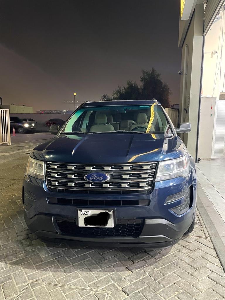 Mavi Ford Explorer Base 2016