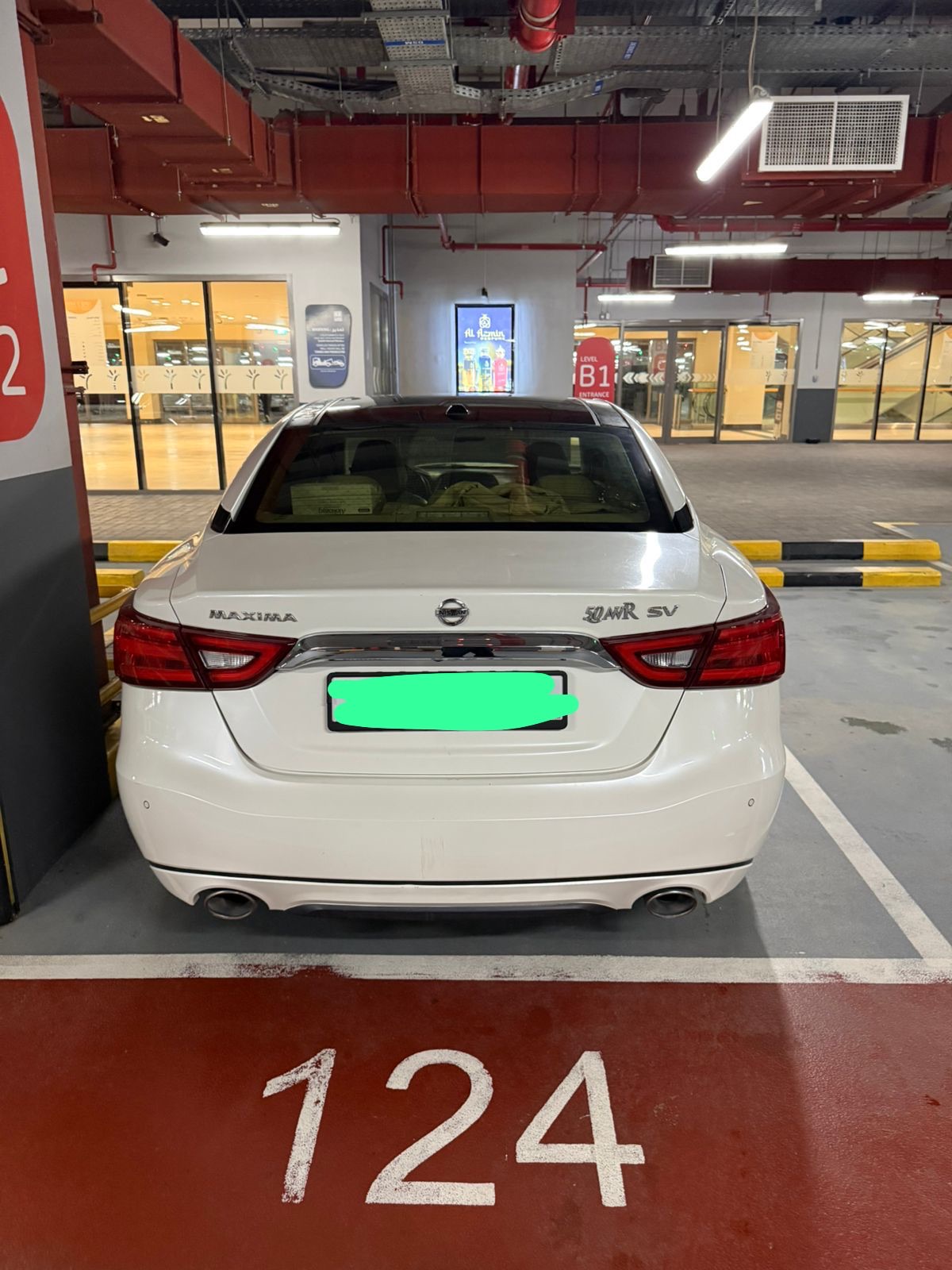 wit Nissan Maxima 3.5 SV 2018