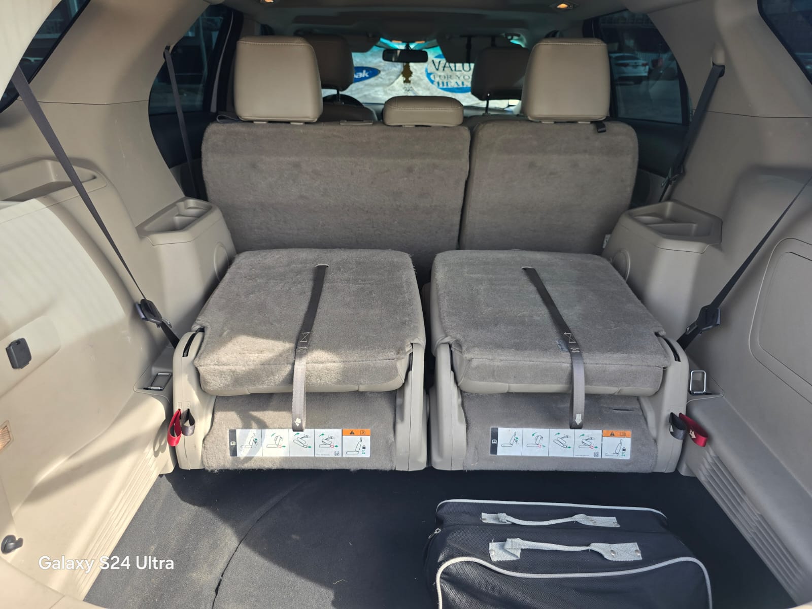 Blanc Ford Explorer XLT 2014