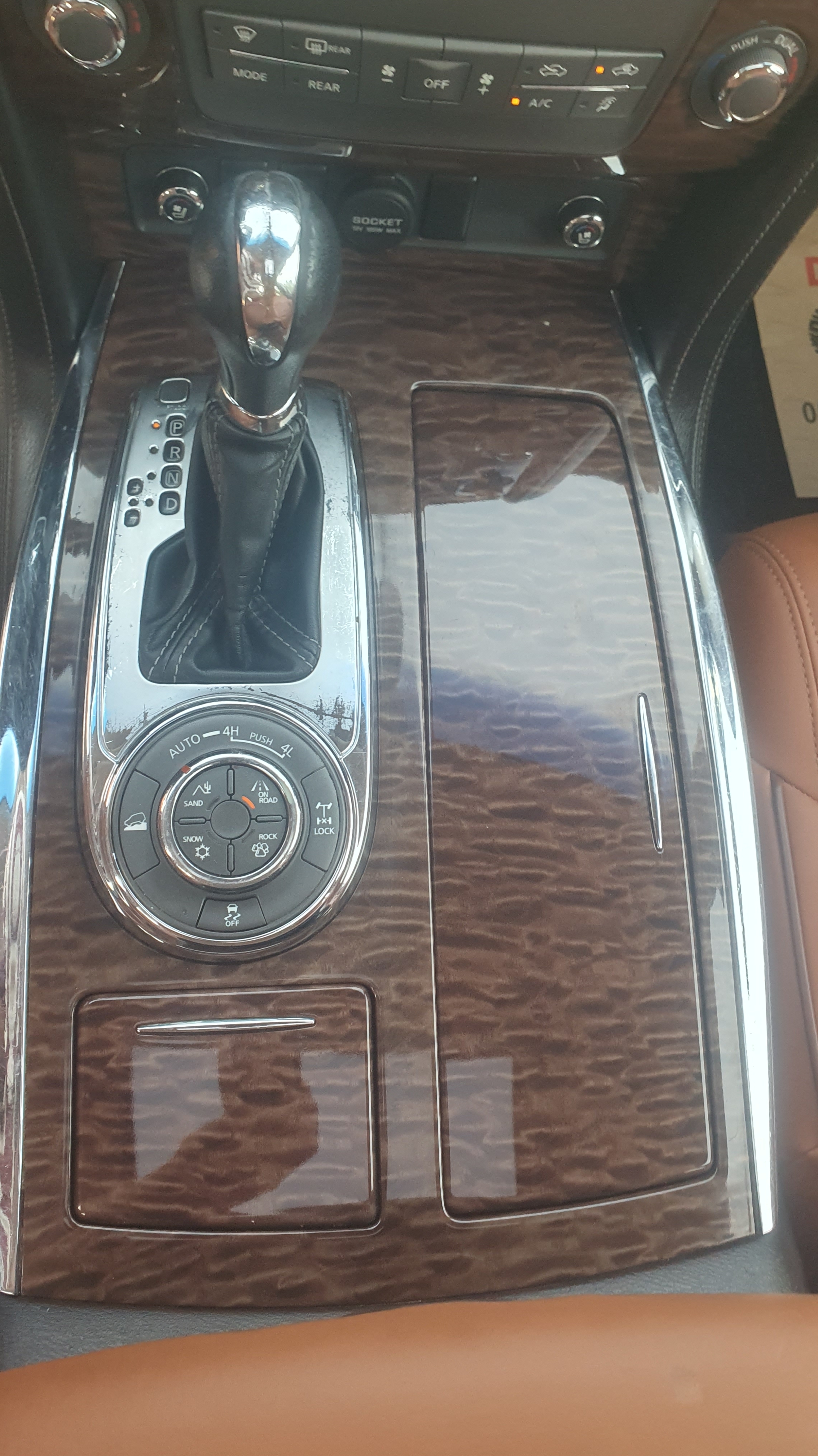 Gray Nissan Patrol LE Platinum 2014