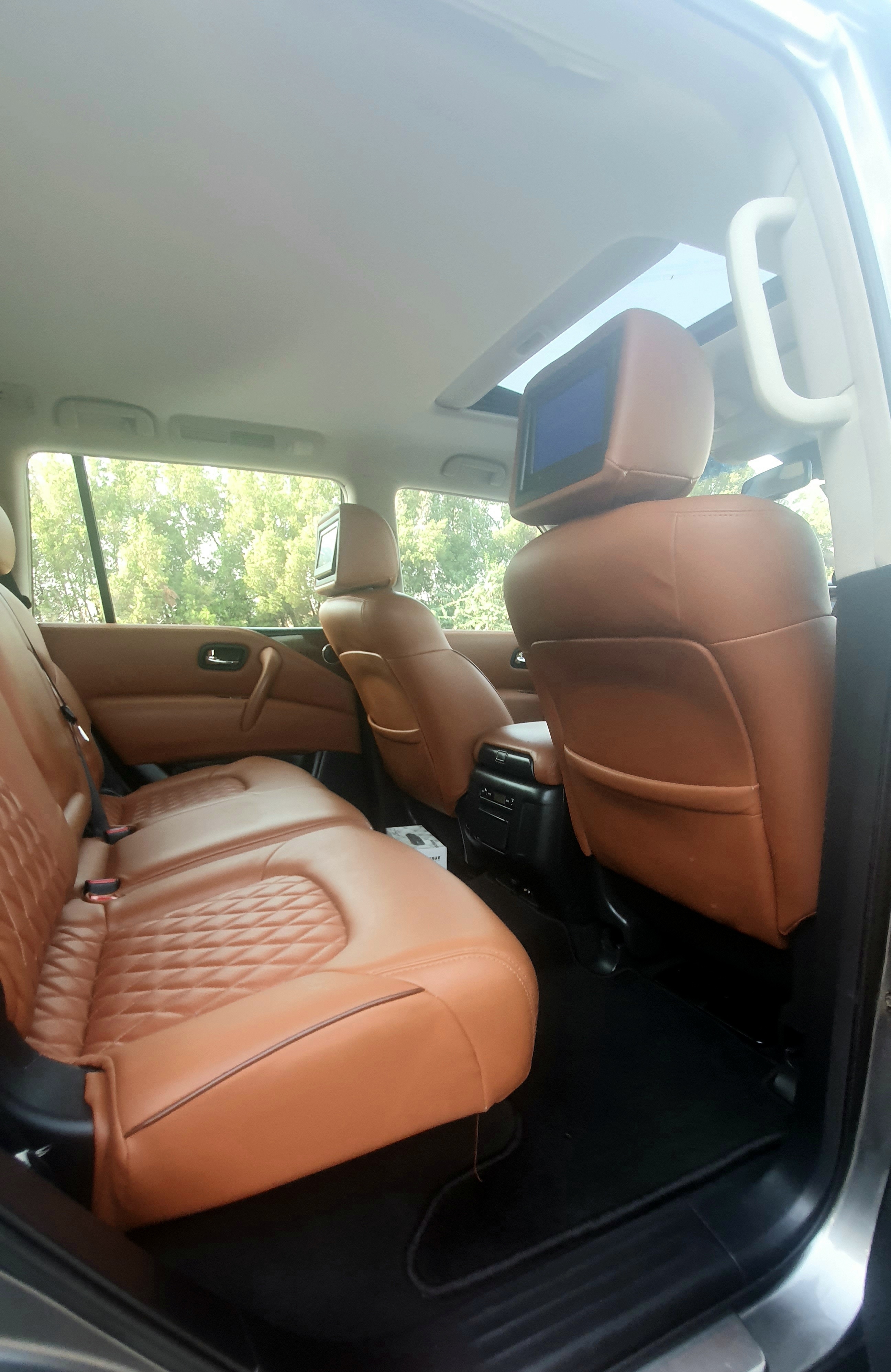 Grau Nissan Patrol LE Platinum 2014