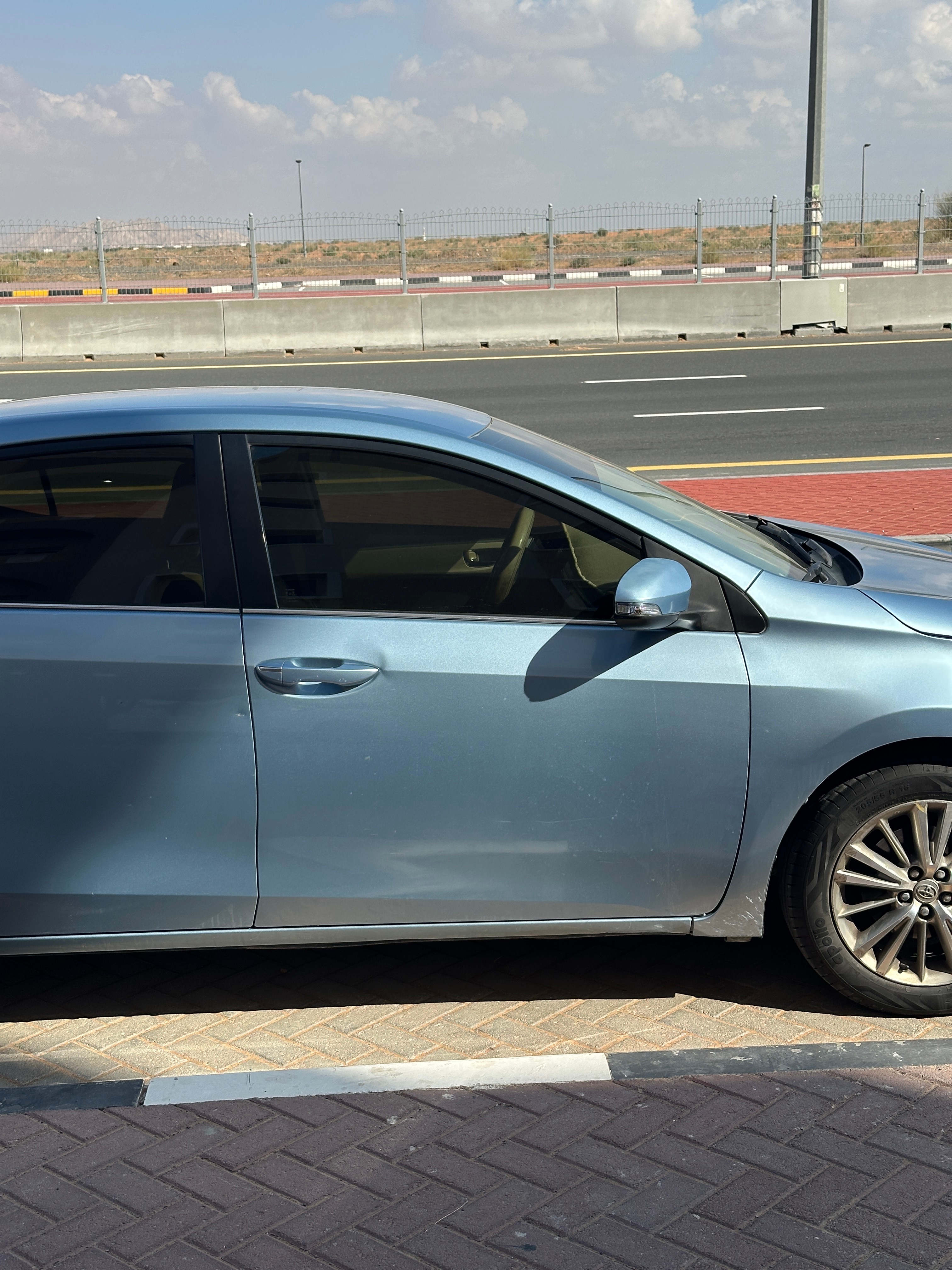 Mavi Toyota Corolla SE+ 2015