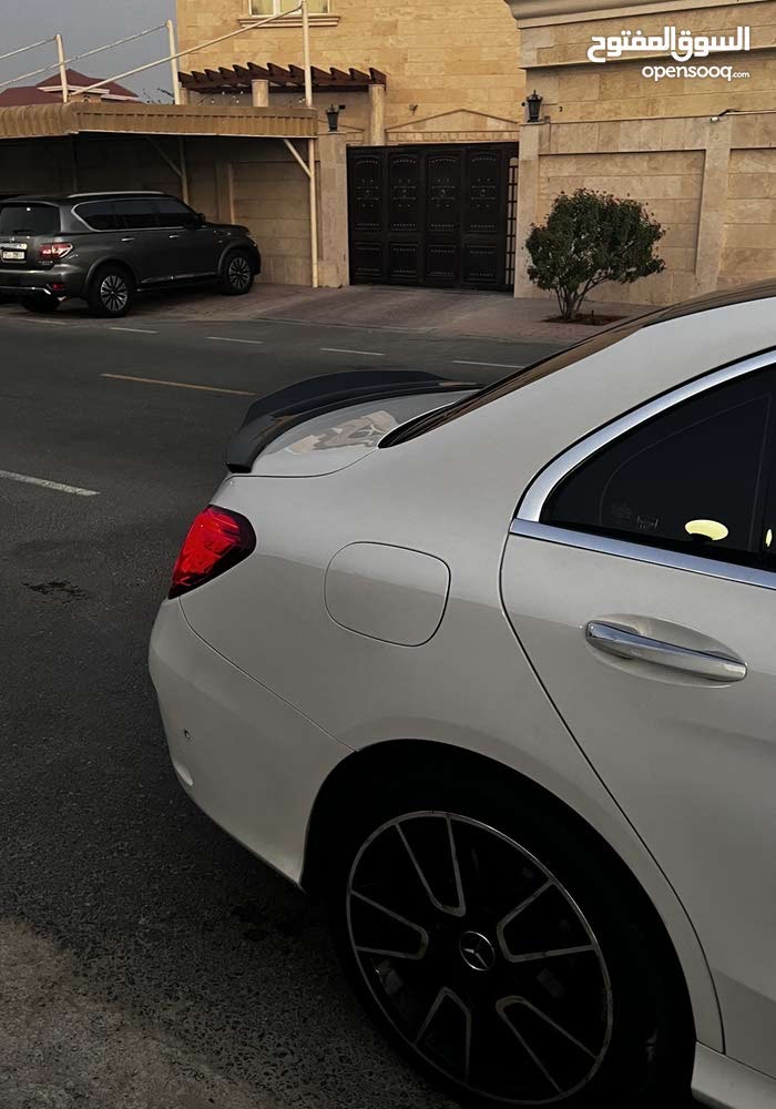wit Mercedes Benz C300 2017